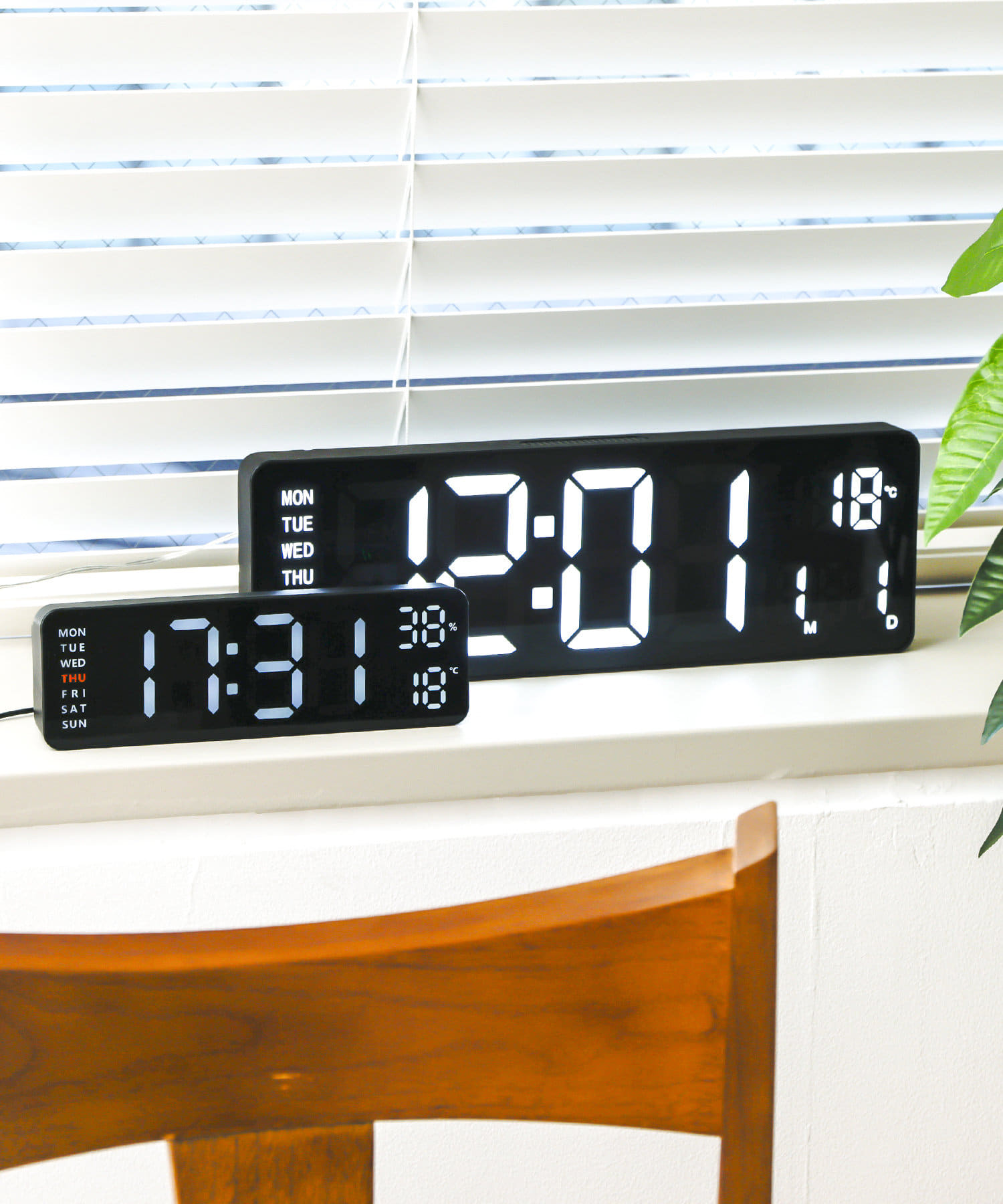 コイン置き時計 デッドストック No.8144「TWIN BIRD〈JUMPING CLOCK〉置き時計」SOLD | ボルト