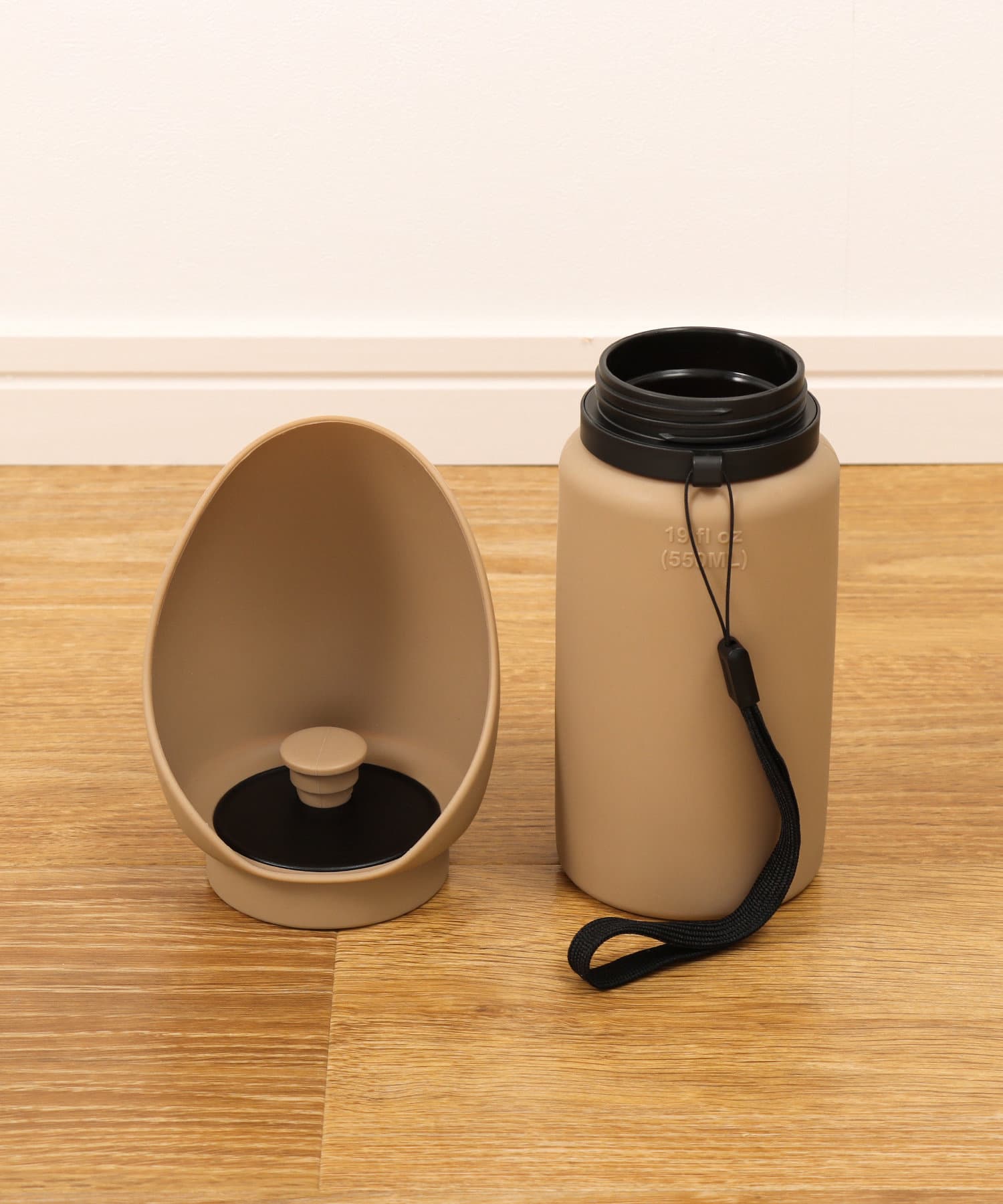 3COINS(スリーコインズ) ウォーターボトル：550ml