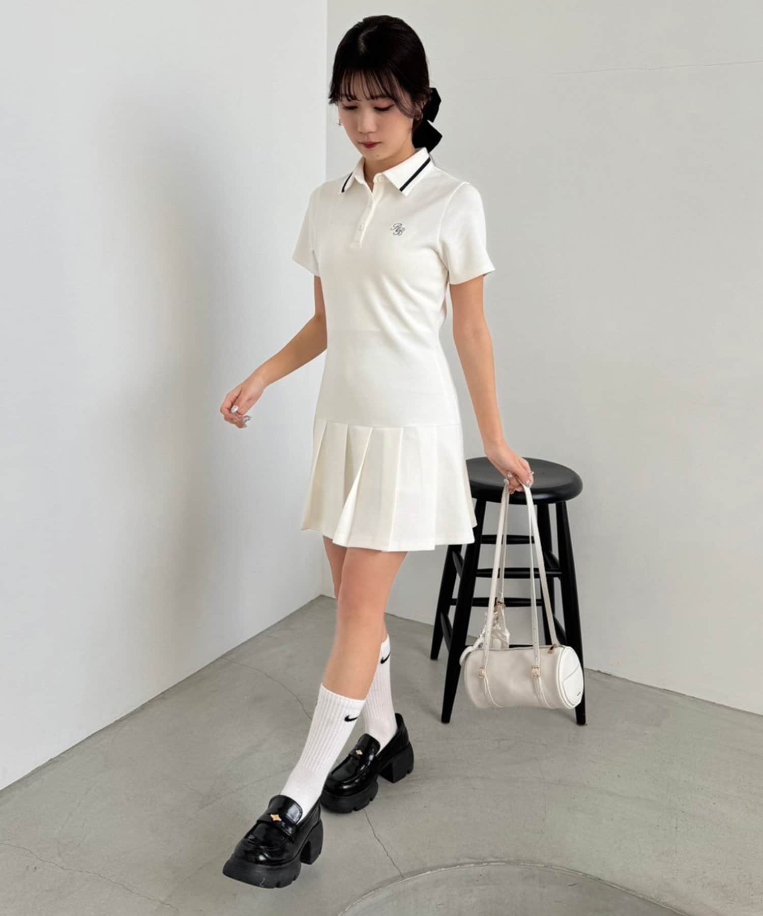 ポロ襟プリーツミニワンピース | one after another NICE CLAUP ポロ襟プリーツミニワンピース | one after another NICE CLAUP