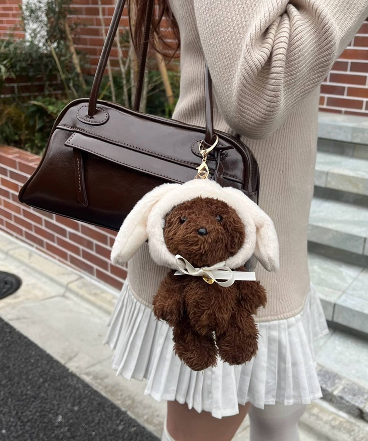 厚み＝7cmフードあり横＝11cmチェーン長さ＝22cm~NICECLAUP 2025 Spring Collection~ナイスクラップのオリジナルのチャームが登場！愛らしい表情のくまが、うさぎの帽
