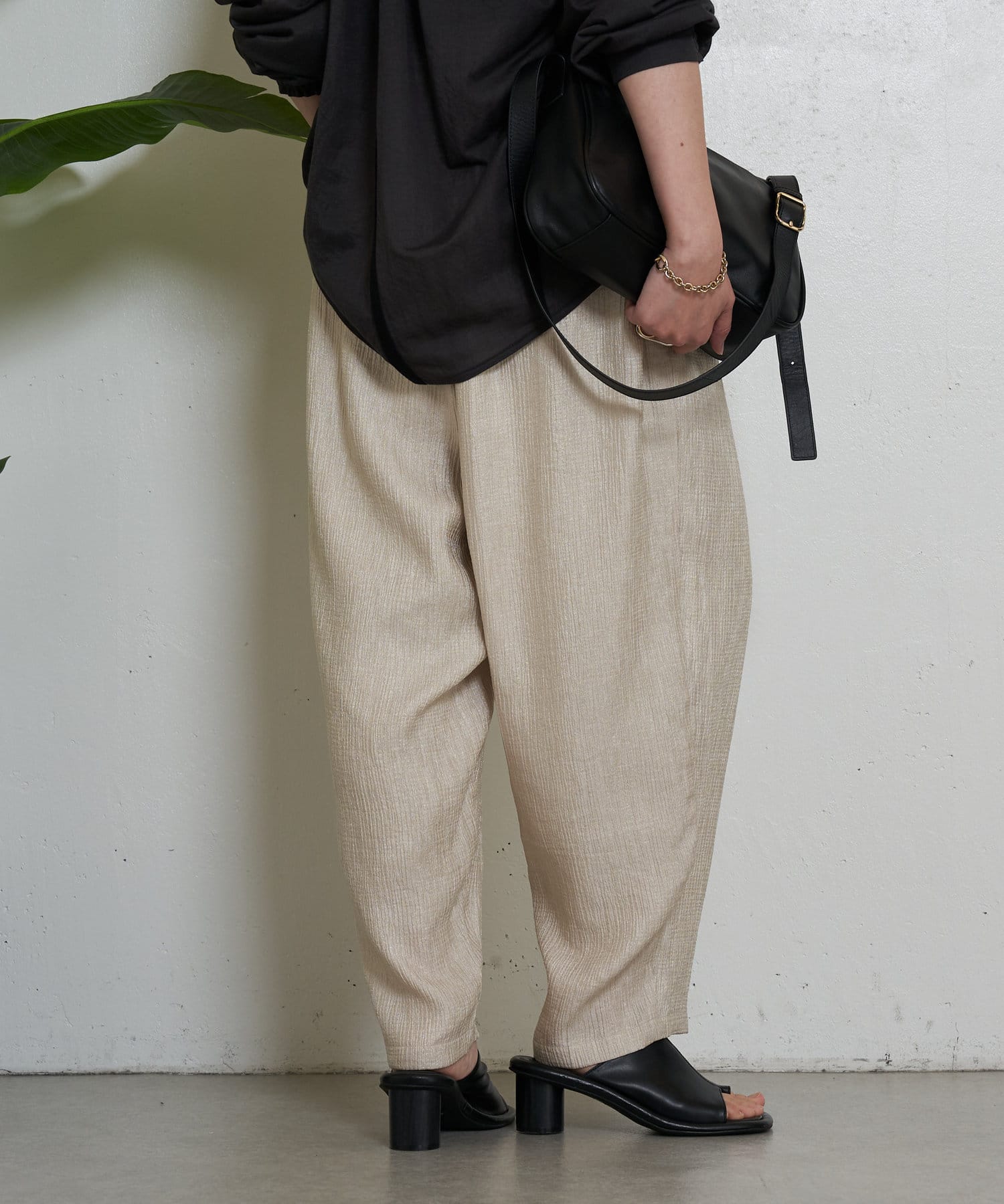 Jena　espace merveilleux(ジェナ　エスパスメルヴェイユ) シャイニーモロッコパンツ