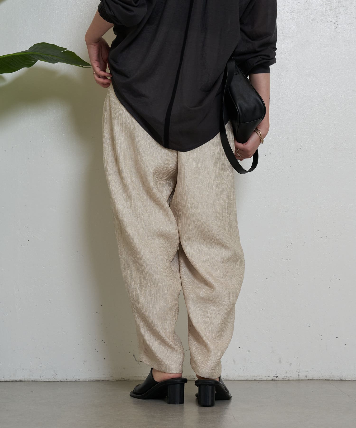 Jena　espace merveilleux(ジェナ　エスパスメルヴェイユ) シャイニーモロッコパンツ