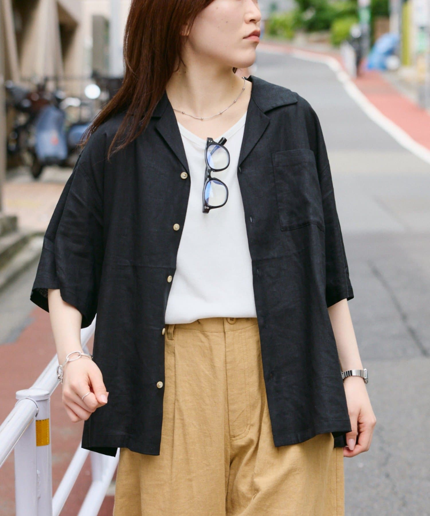 清涼感ある着心地×洒落感◎リネンレーヨンオープンカラー半袖シャツ■デザインリラックスと洒落感を両立してくれるディテール。夏の装いを軽やかに、そしてスタイリッシュに彩るオープンカラーシャツが新登場。こだ