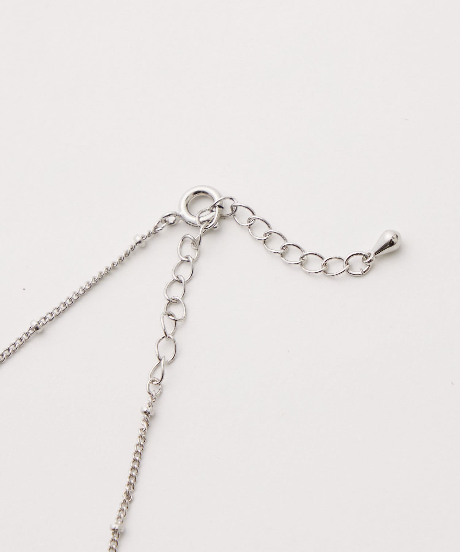 mystic(ミスティック) ［eau］m necklace