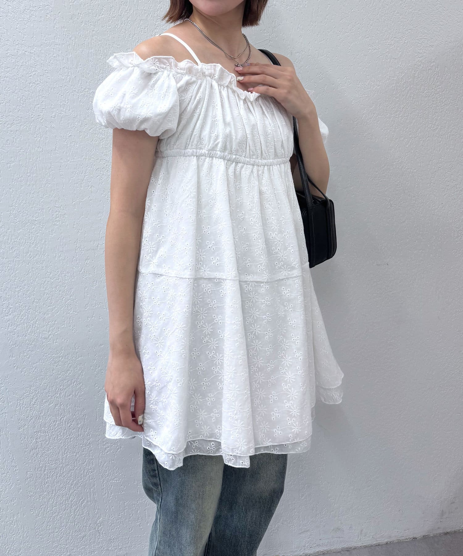 【gloce. レース ミニ ワンピース】 TITTY&CO.（ティティーアンドコー）の「タックレースミニ