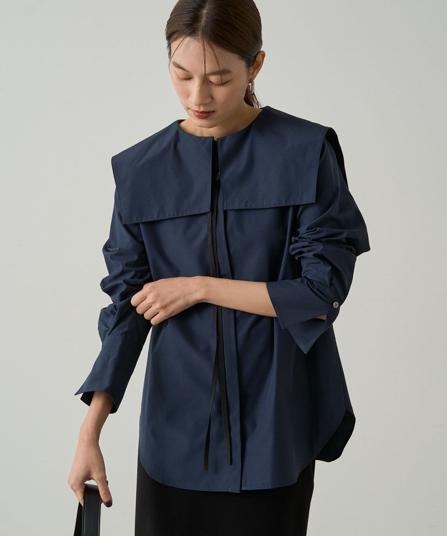 OUTLET(アウトレット) 【Loungedress】ボウタイカラーブラウス