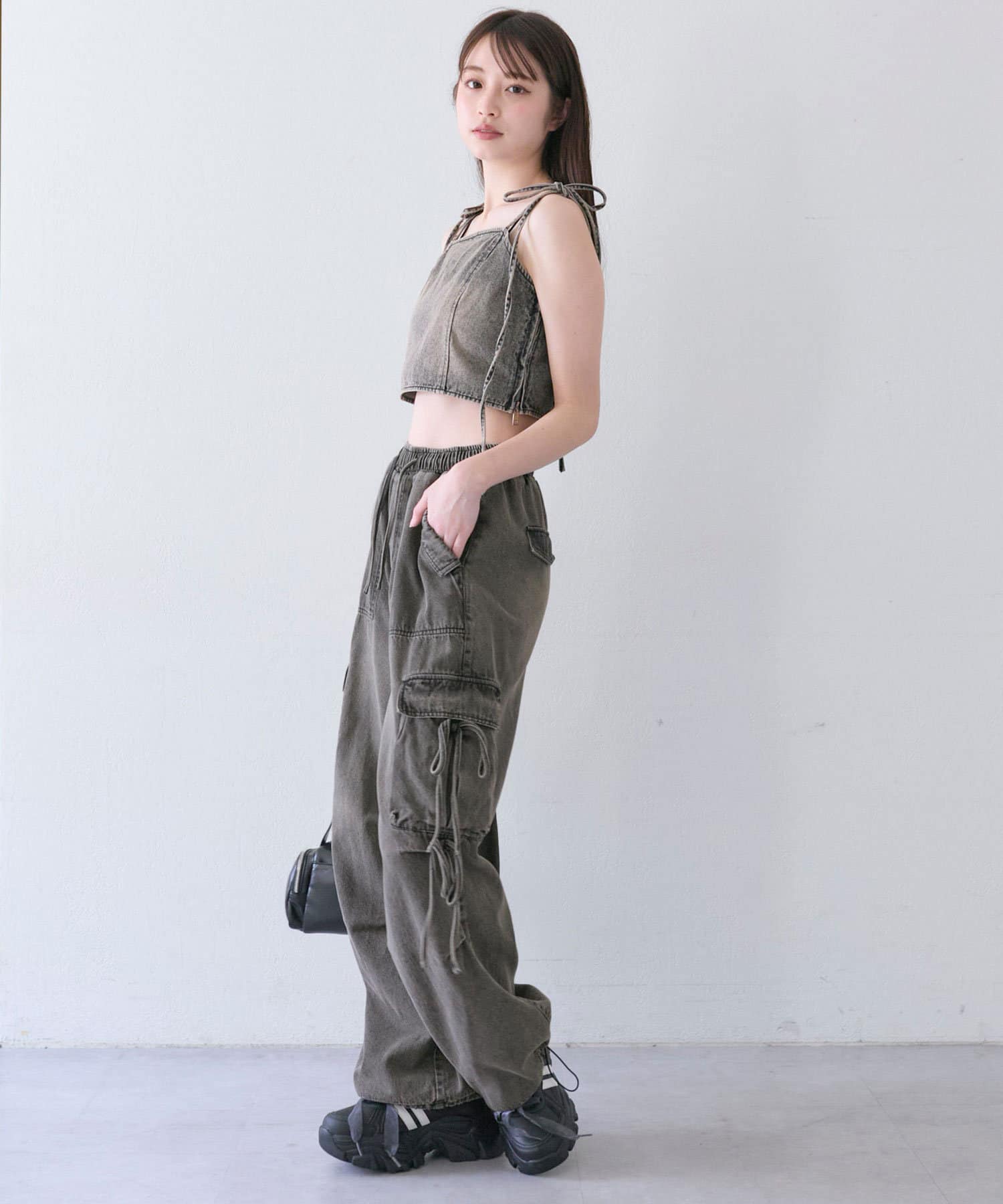 OLIVE des OLIVE(オリーブ デ オリーブ) デニムカーゴパンツ