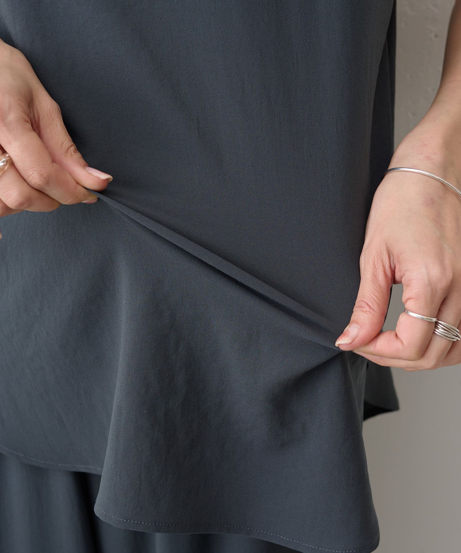 BEARDSLEY(ビアズリー) ストレッチジョーゼットブラウス