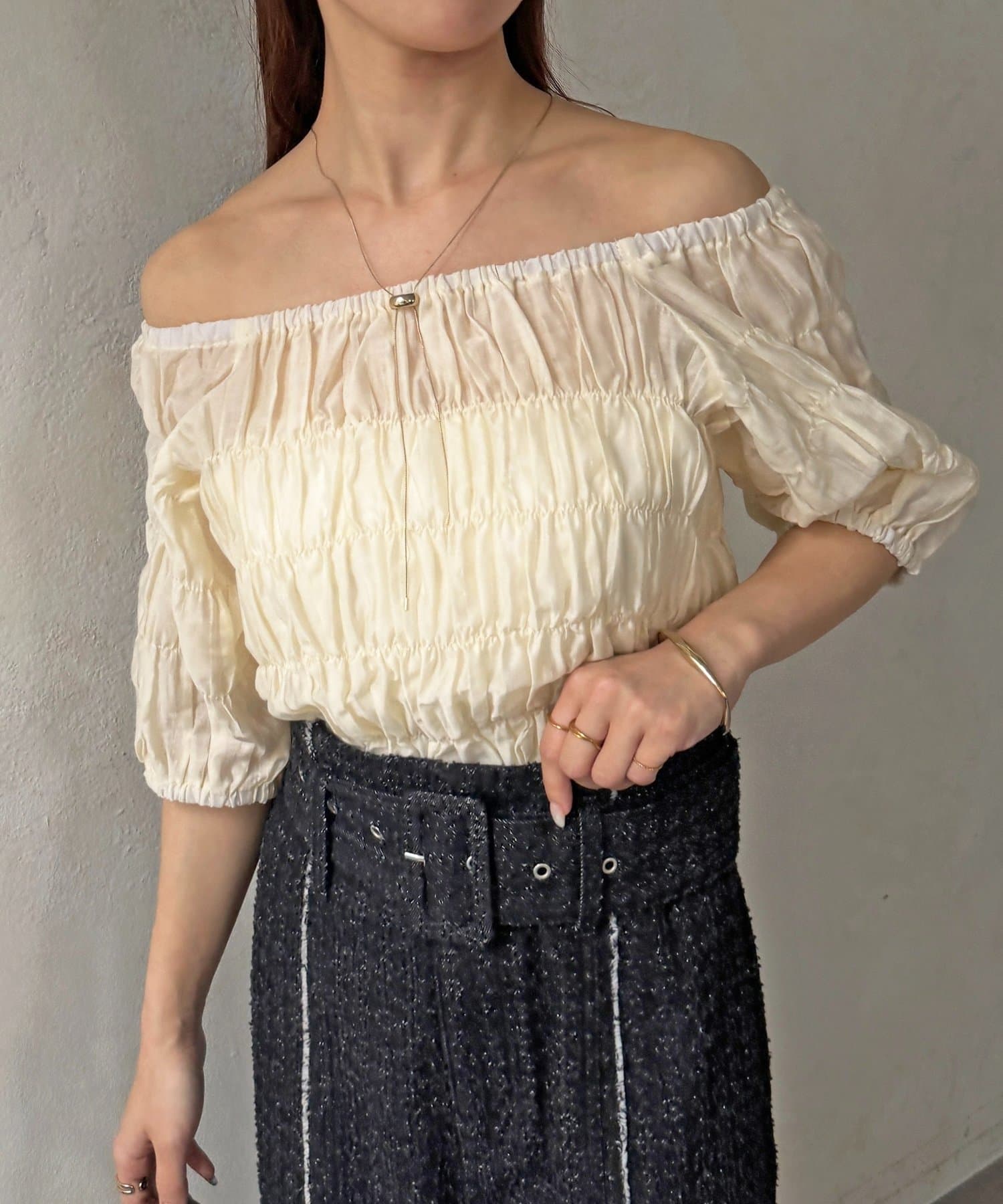Thevon.(ゼヴォン) シャーリングシアーボートネックブラウス