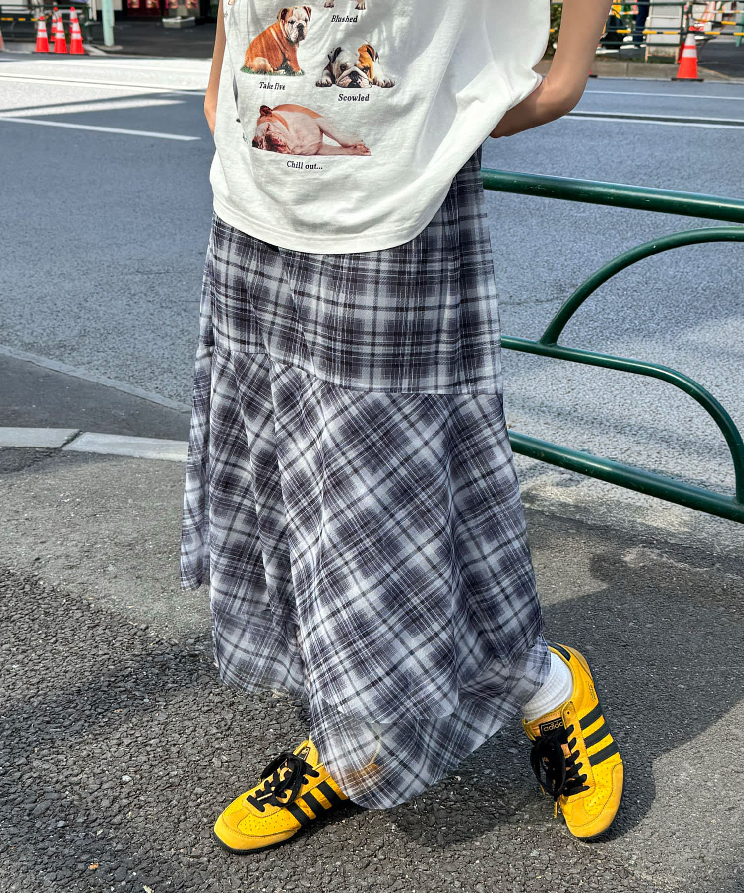 斜めラインが今っぽいチェックマーメイドスカート▼ポイントシアーなチュール×チェック柄が大人かわいいマーメイドスカート。斜めにカットされたラインが、動きに合わせてフレア感を引き出し、スタイルアップ効果抜