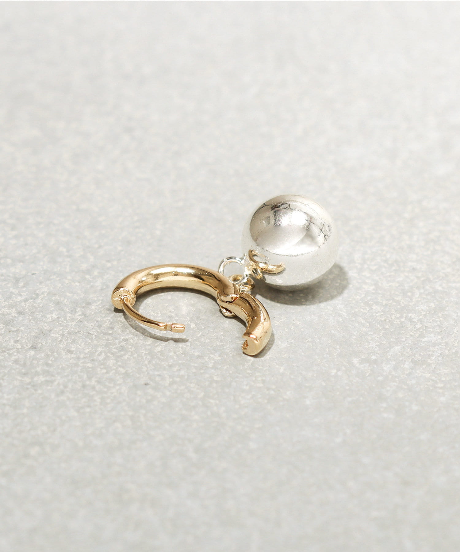 3COINS(スリーコインズ) メタルボールワンタッチピアス