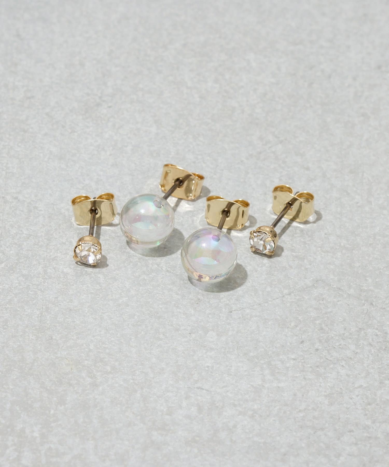 3COINS(スリーコインズ) クリアボールピアス4個セット