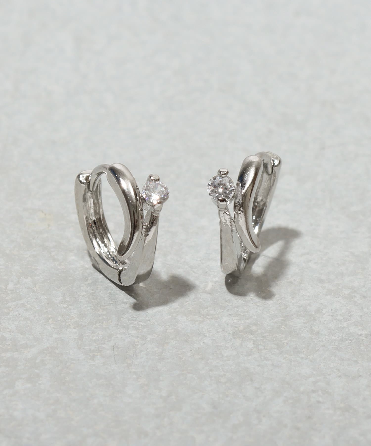 3COINS(スリーコインズ) キュービックメタルワンタッチピアス