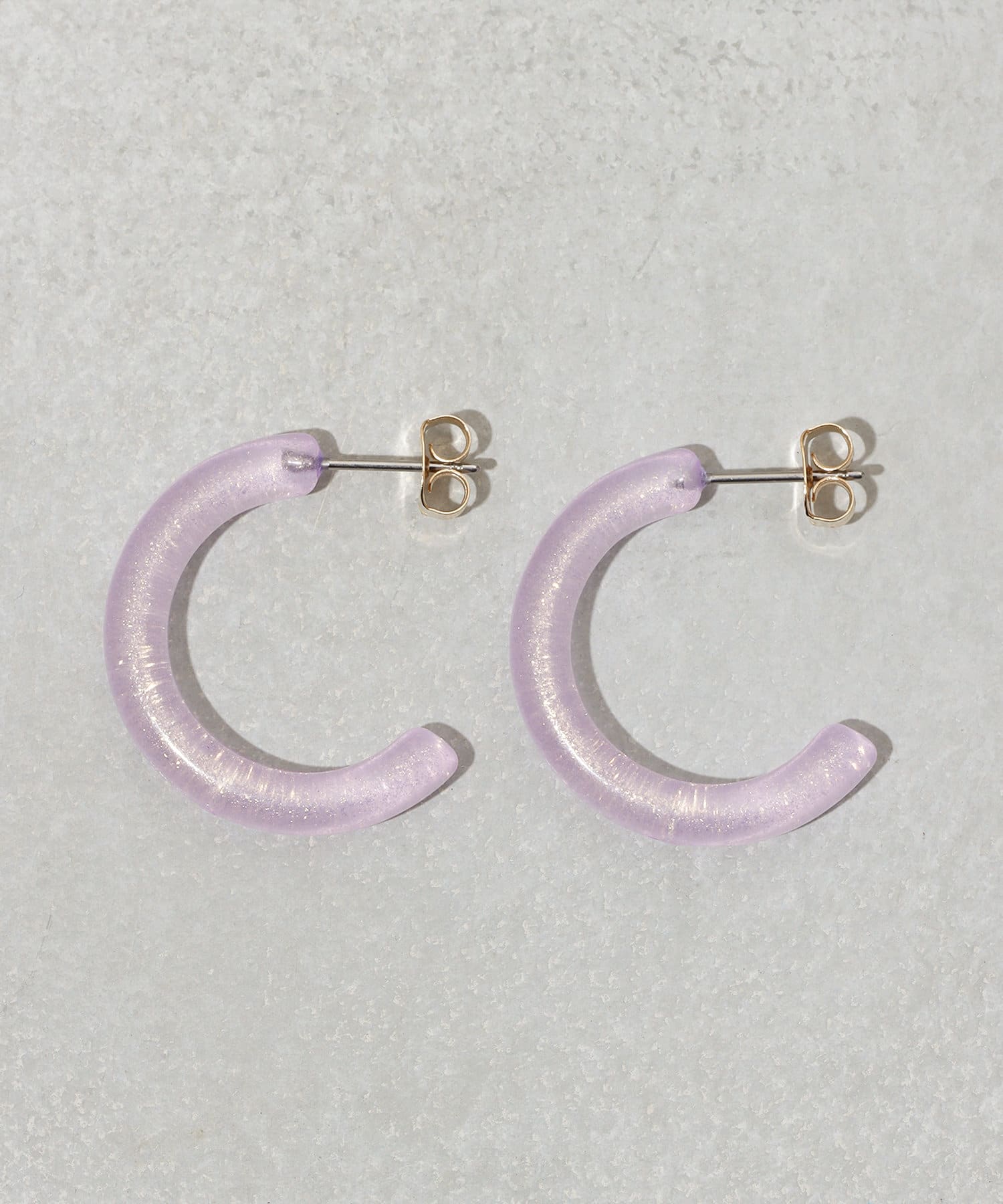 3COINS(スリーコインズ) クリアラメカーブピアス
