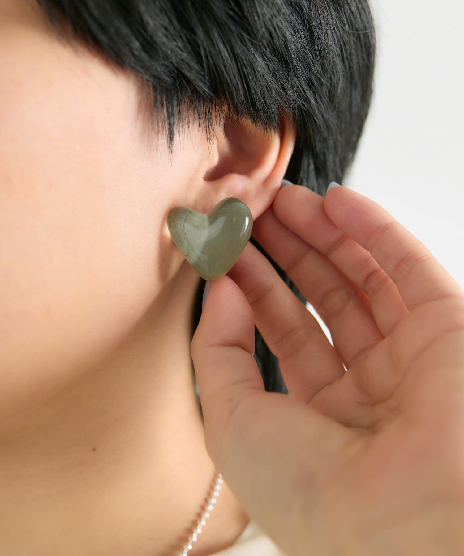 ear PAPILLONNER(イア パピヨネ) 《WEB＆一部店舗限定》ぷっくりクリアハートピアス