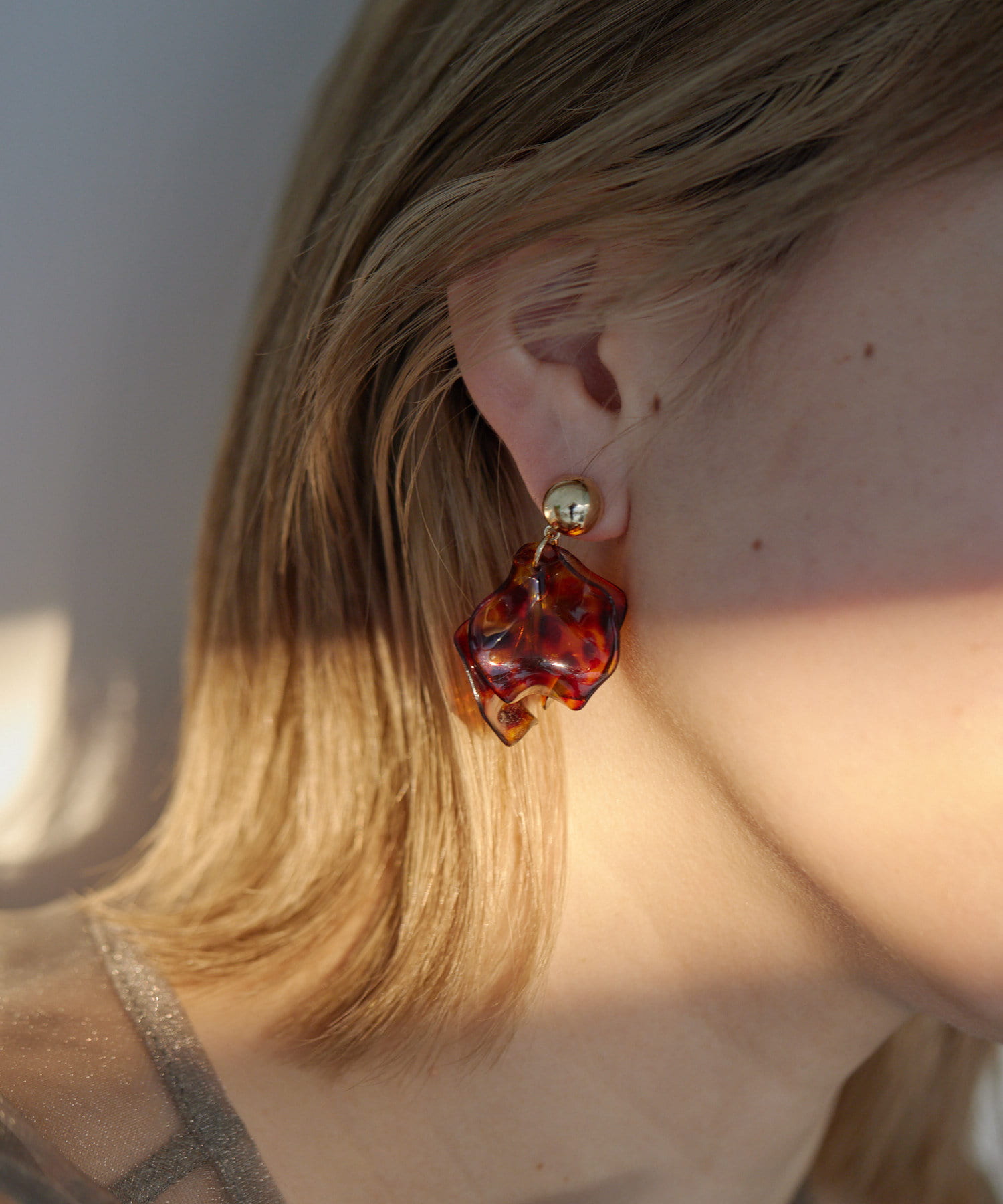 ear PAPILLONNER(イア パピヨネ) 花びらピアス
