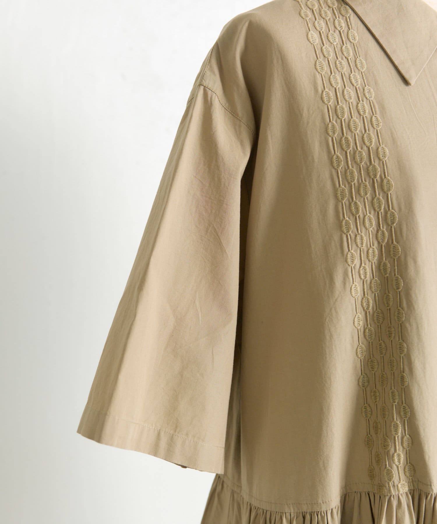 ear PAPILLONNER(イア パピヨネ) 【ANGE IN DISGUISE(アンジ イン ディスガイズ)】襟付きワンピース/Collared Dress