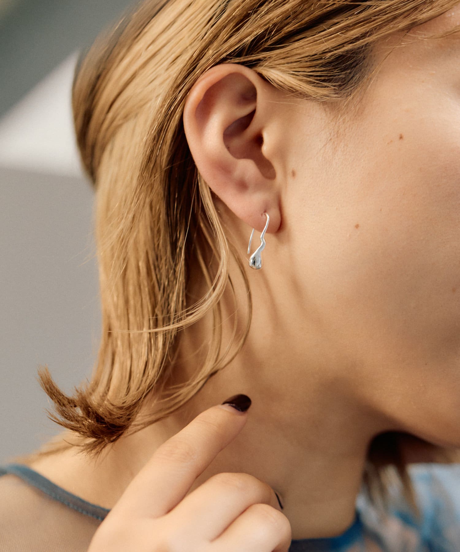 ear PAPILLONNER(イア パピヨネ) 《スターリングシルバー使用》ゴーストピアス