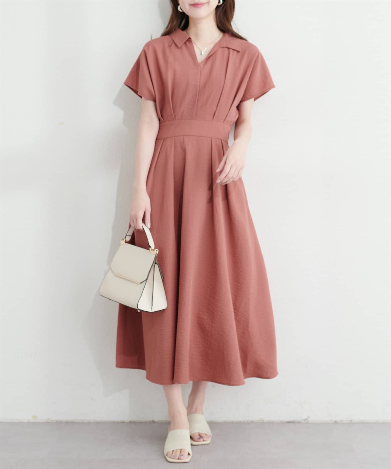 natural couture(ナチュラルクチュール) 【大人気リバイバル】涼しげスキッパー衿お上品ワンピース