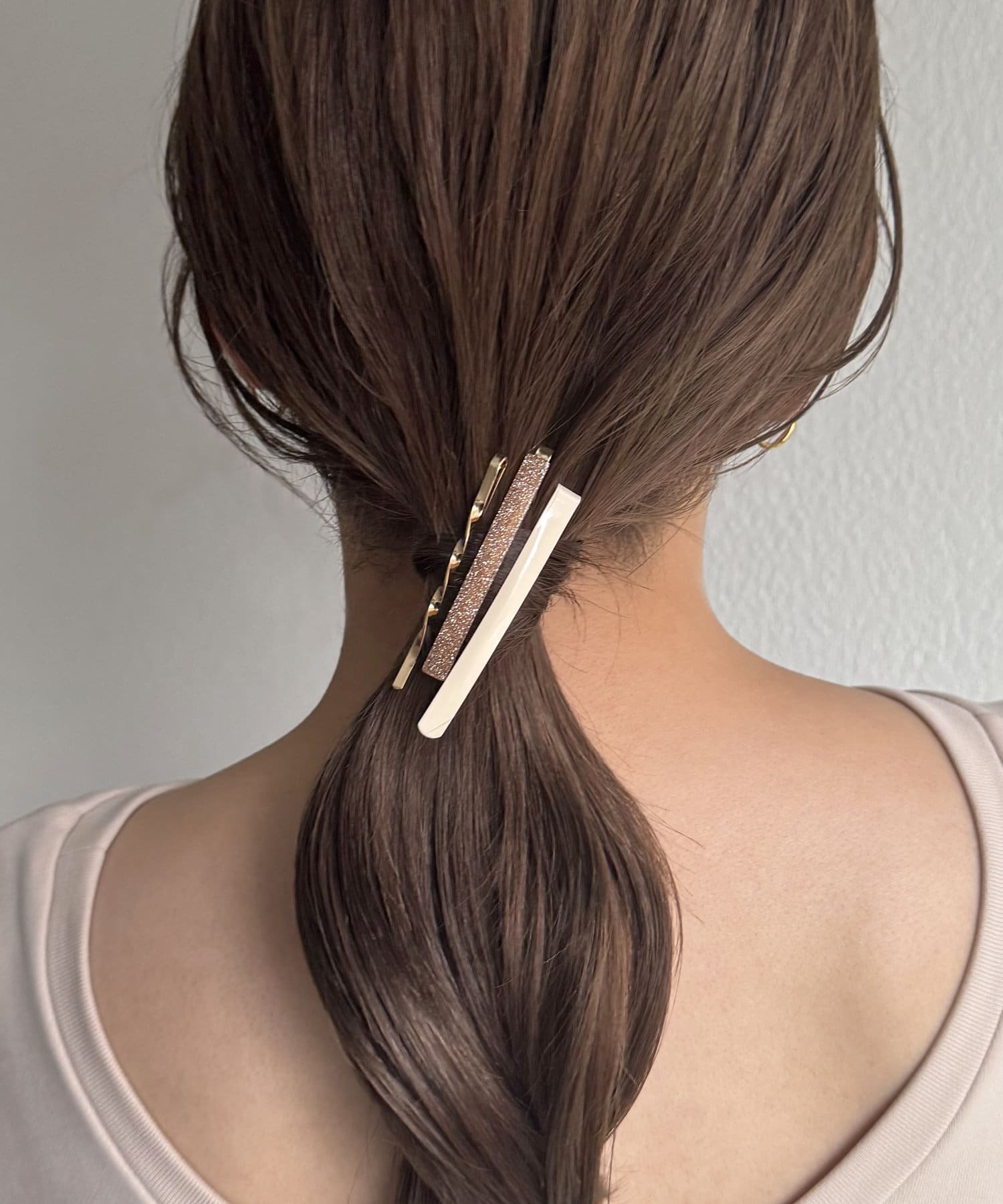 ヘアアレンジの幅が広がるセットアイテム・シンプルで使いやすいヘアピンセット・どんなヘアスタイルでも使えるアイテム◎・組み合わせ次第でどんなコーデにも合わせやすい♪ カラーヘアピンセット(3P) Lat