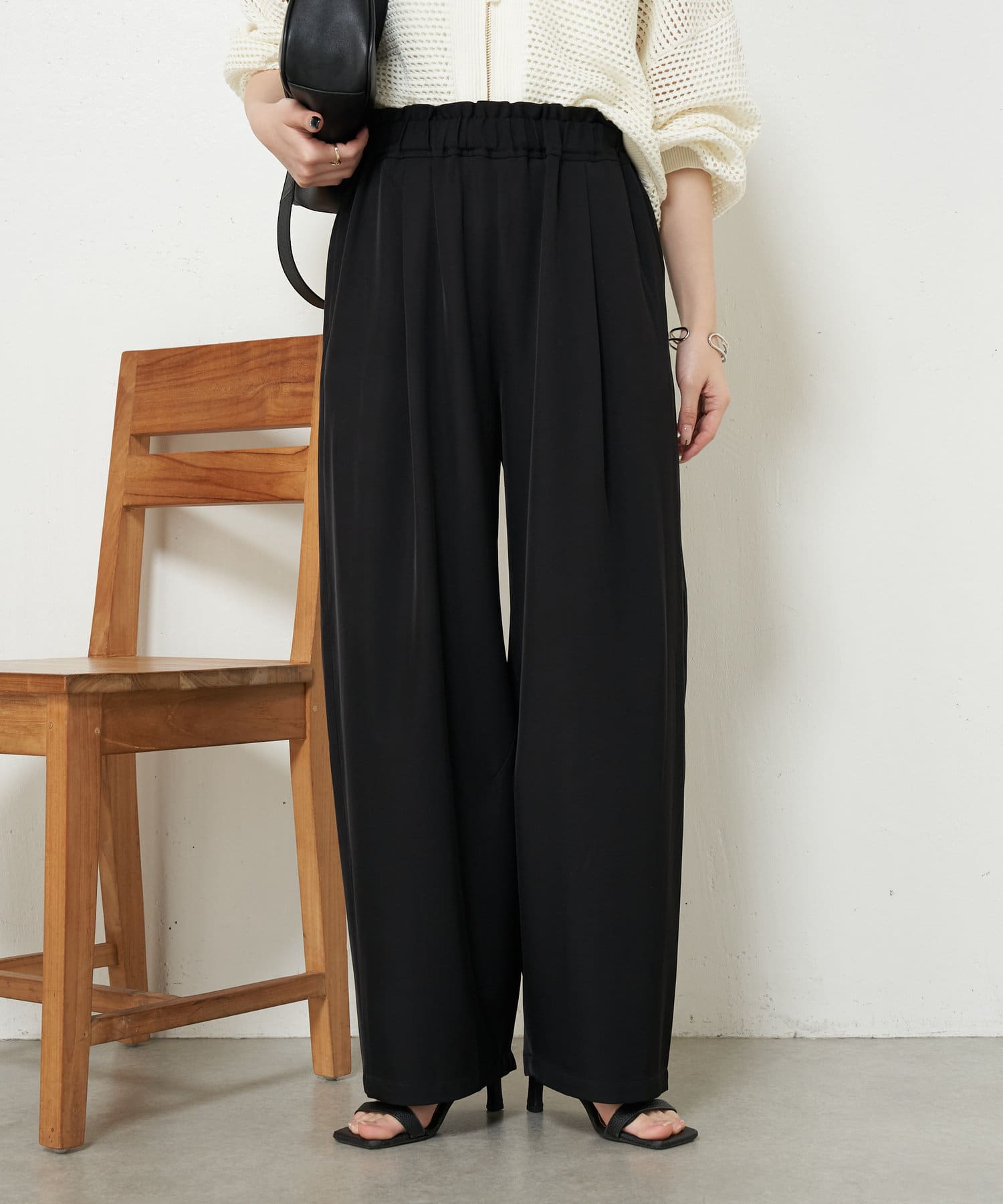 Jena　espace merveilleux(ジェナ　エスパスメルヴェイユ) 【昨年大人気の美脚パンツが再登場】トロミカーブパンツ