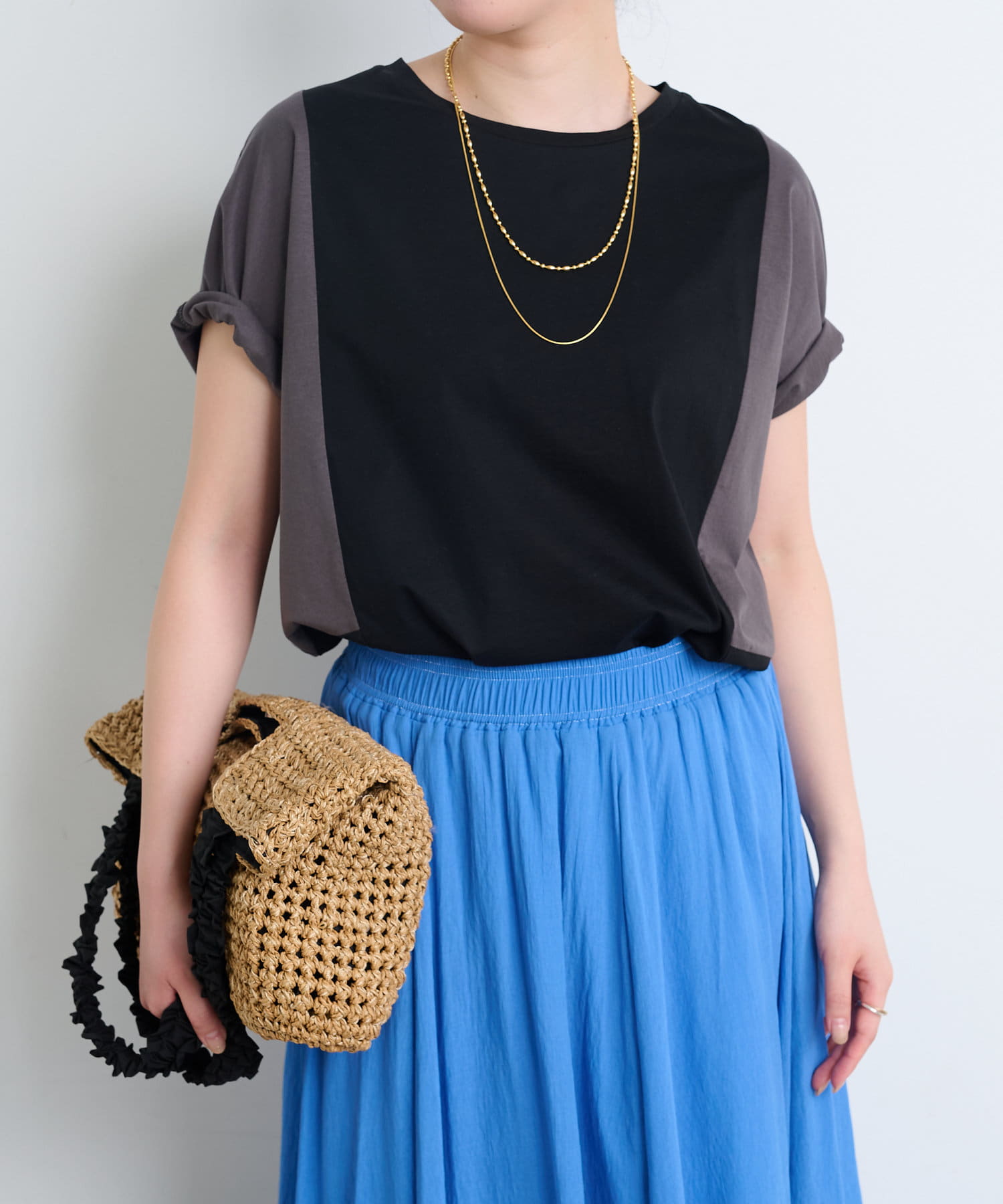 Jena　espace merveilleux(ジェナ　エスパスメルヴェイユ) 【体型カバー／1枚で決まる配色Tシャツ】バックライン配色カットソー