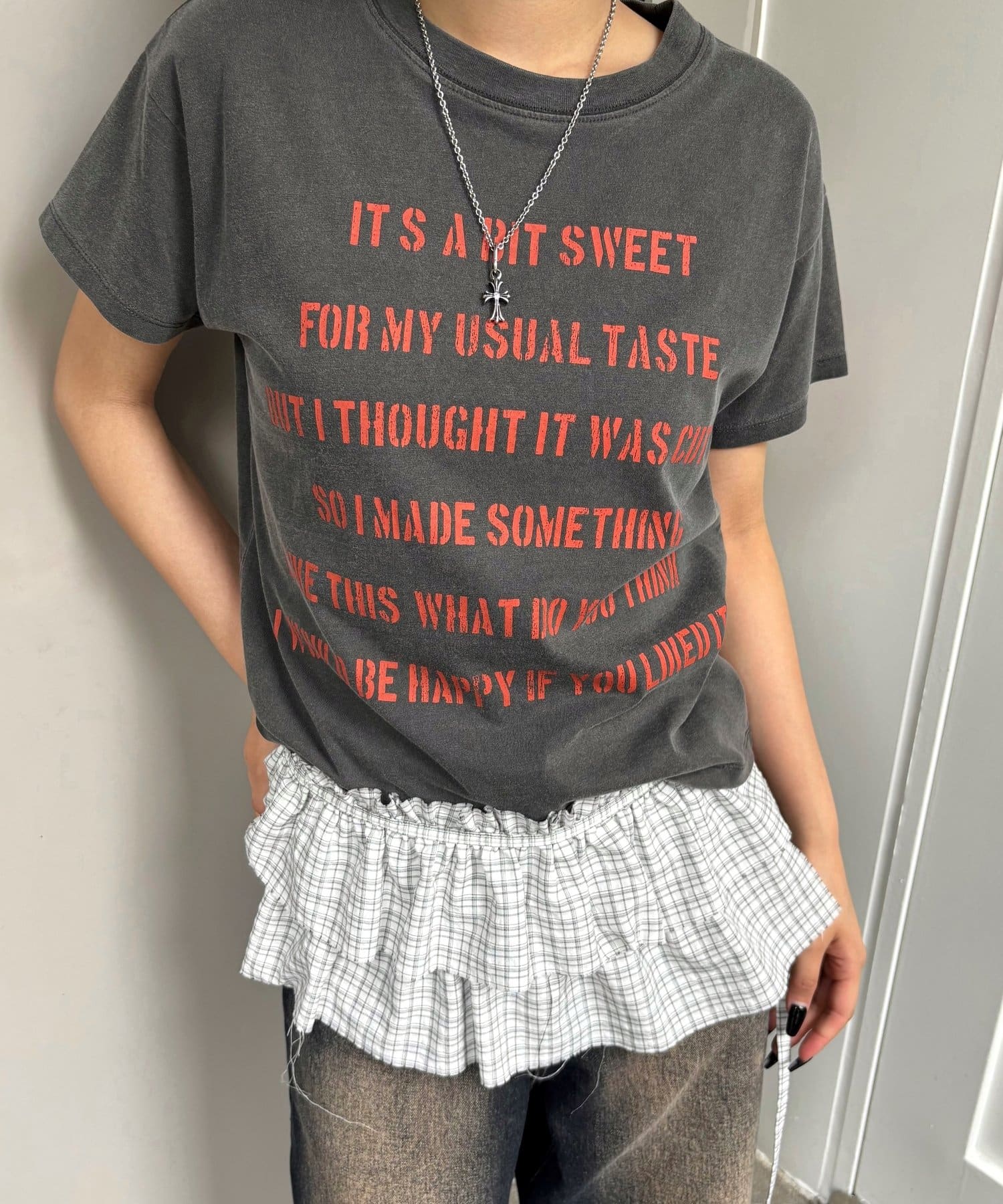 WHO’S WHO gallery(フーズフーギャラリー) ヴィンテージライクステンシルTEE