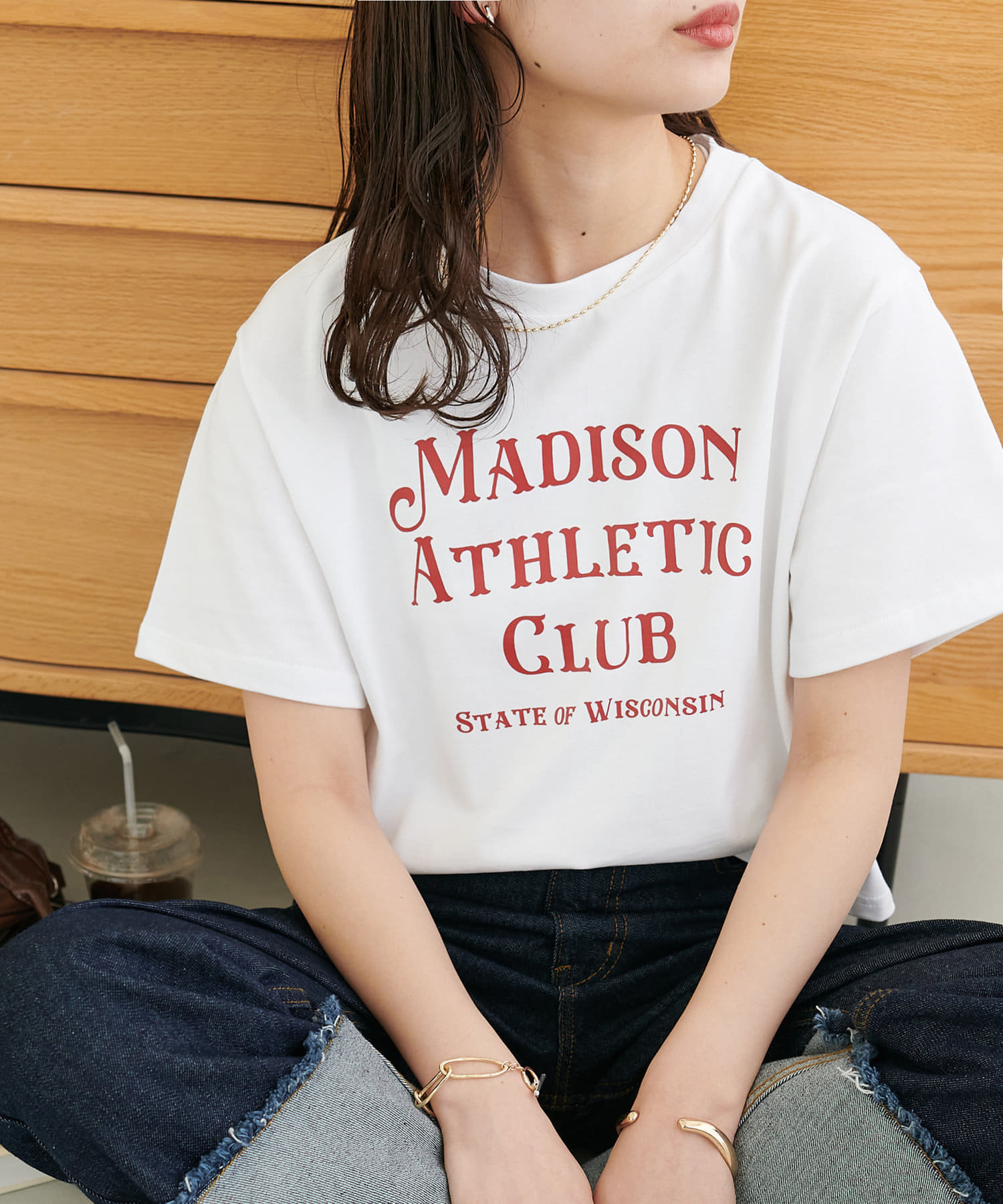 DISCOAT ONLINE LIMITED ITEM大人カジュアルなヴィンテージ風Tシャツ●デザイン程よくルーズなシルエットが魅力の、ヴィンテージ感漂うカレッジロゴTシャツ♪くたっと柔らかく、着始め