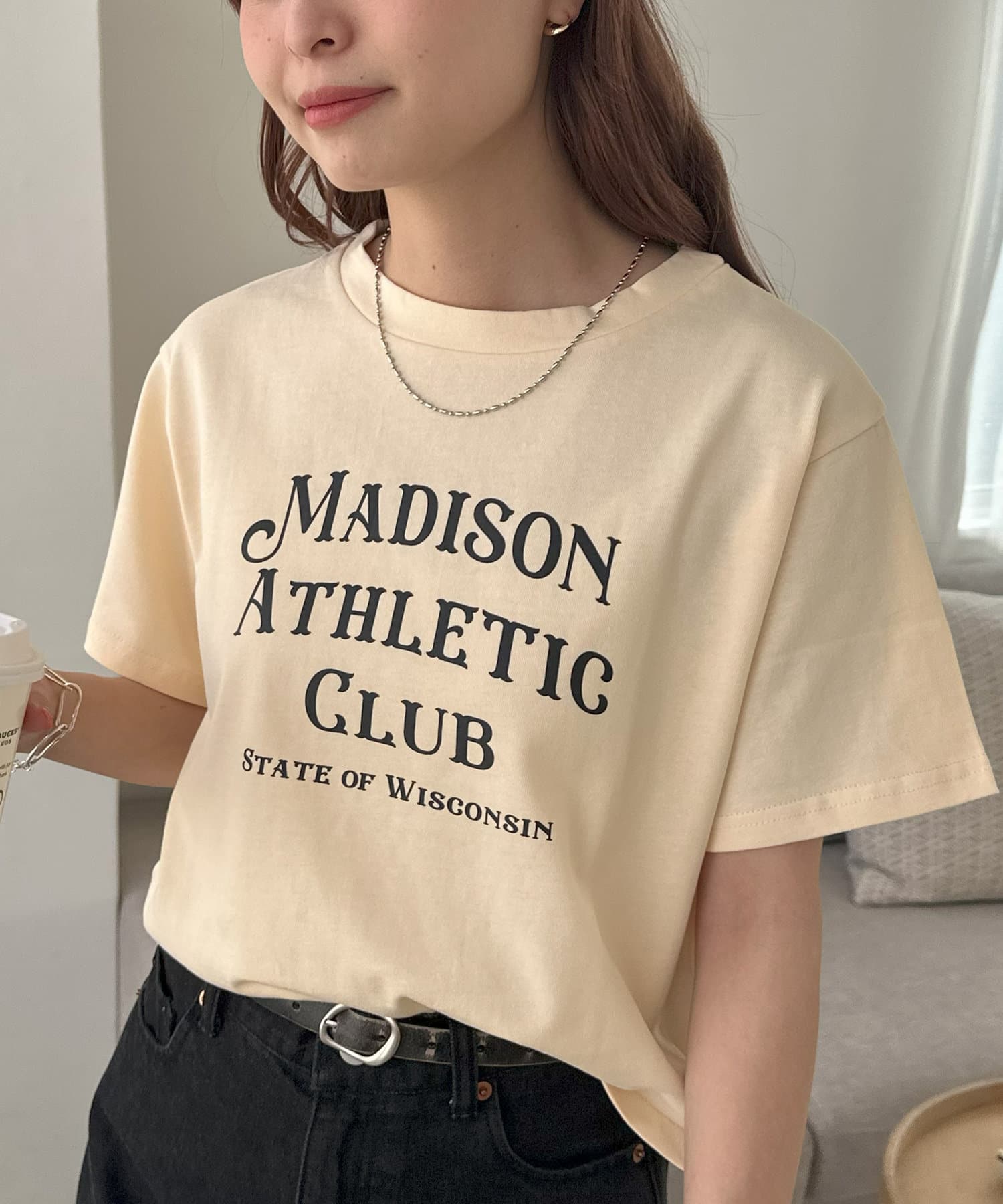 DISCOAT ONLINE LIMITED ITEM大人カジュアルなヴィンテージ風Tシャツ●デザイン程よくルーズなシルエットが魅力の、ヴィンテージ感漂うカレッジロゴTシャツ♪くたっと柔らかく、着始め