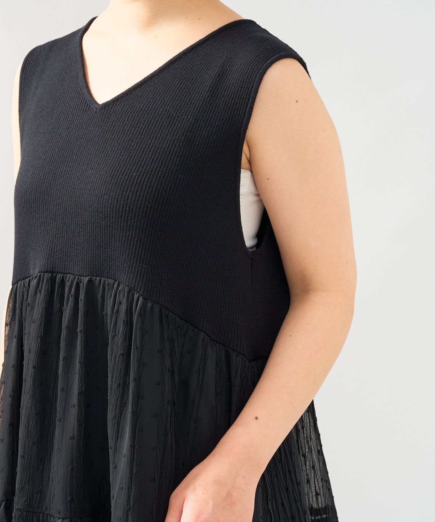 un dix cors(アンディコール) 《主役級アイテム》ニット切替プリーツジャガードドットワンピース