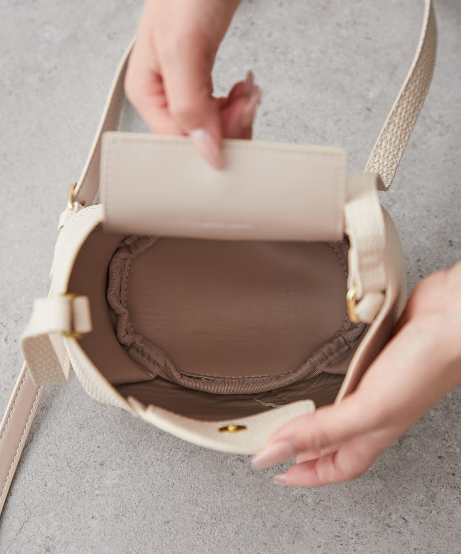 Remind me and forever(リマインドミーアンドフォーエバー) チューリップショルダーバッグ