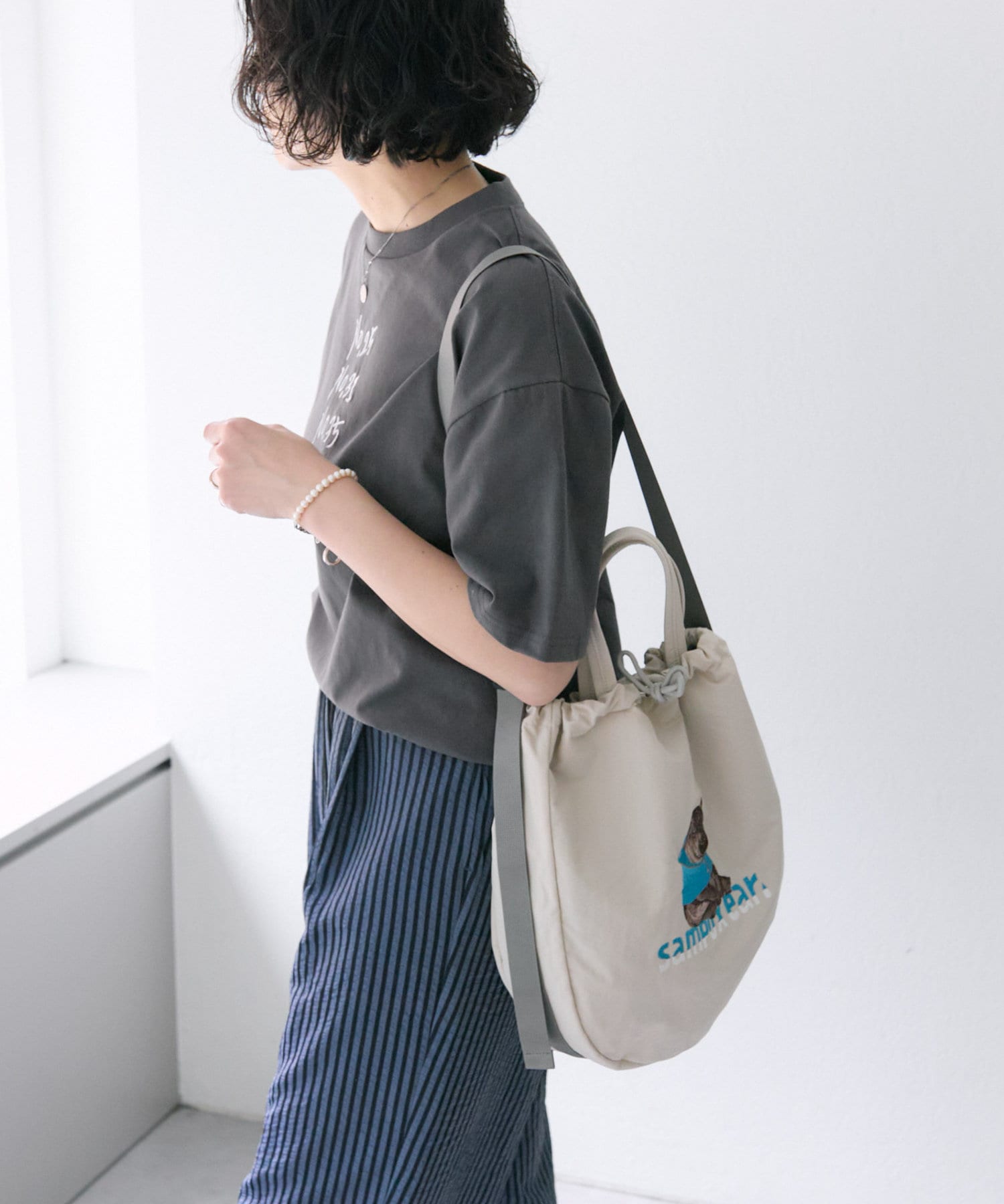 ear PAPILLONNER(イア パピヨネ) 《撥水/A4サイズ対応》	sampo×earコラボ刺しゅう2WAYショルダーバッグ