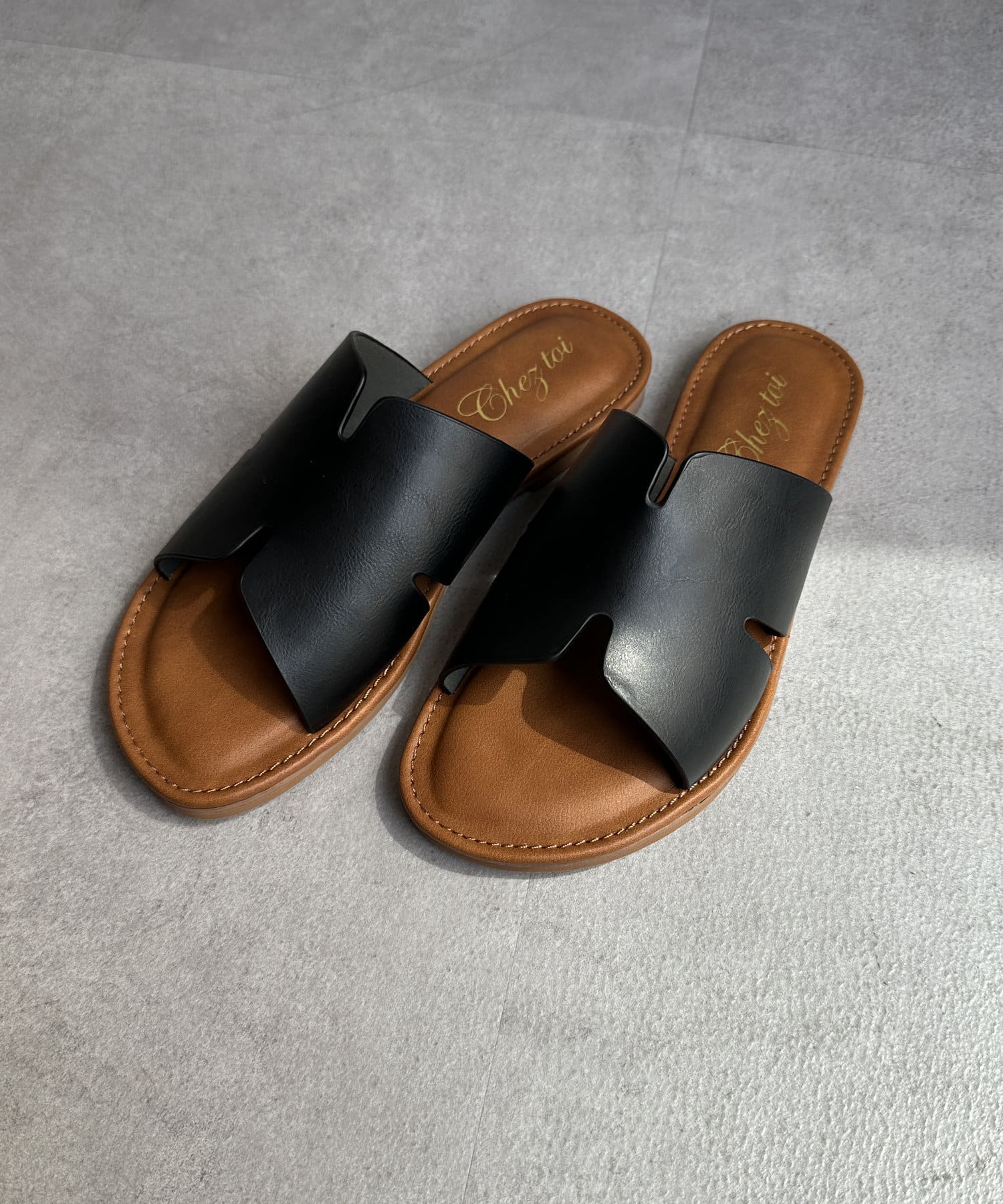 Chez toi(シェトワ) フリットフラットサンダル