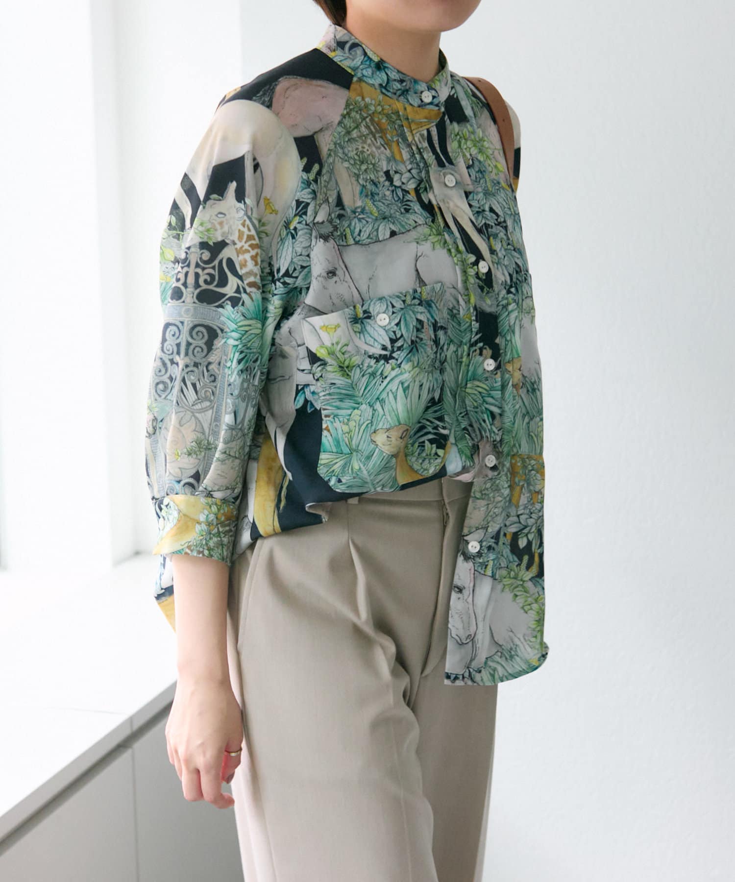 口コミ・レビューで人気商品を探そう SWASH(スウォッシュ)×ear】別注ブラウス | ear PAPILLONNER(イア トップス