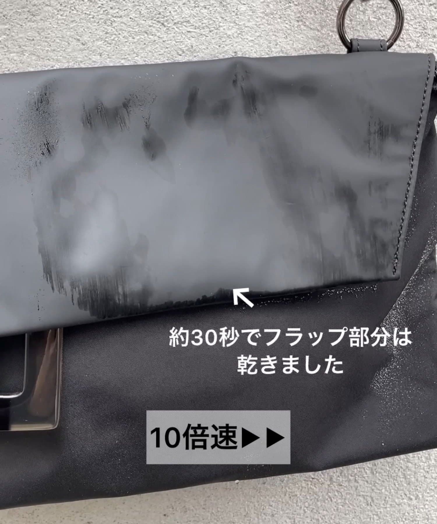 撥水/軽量》樹脂チャームフラップショルダーバッグ | ear