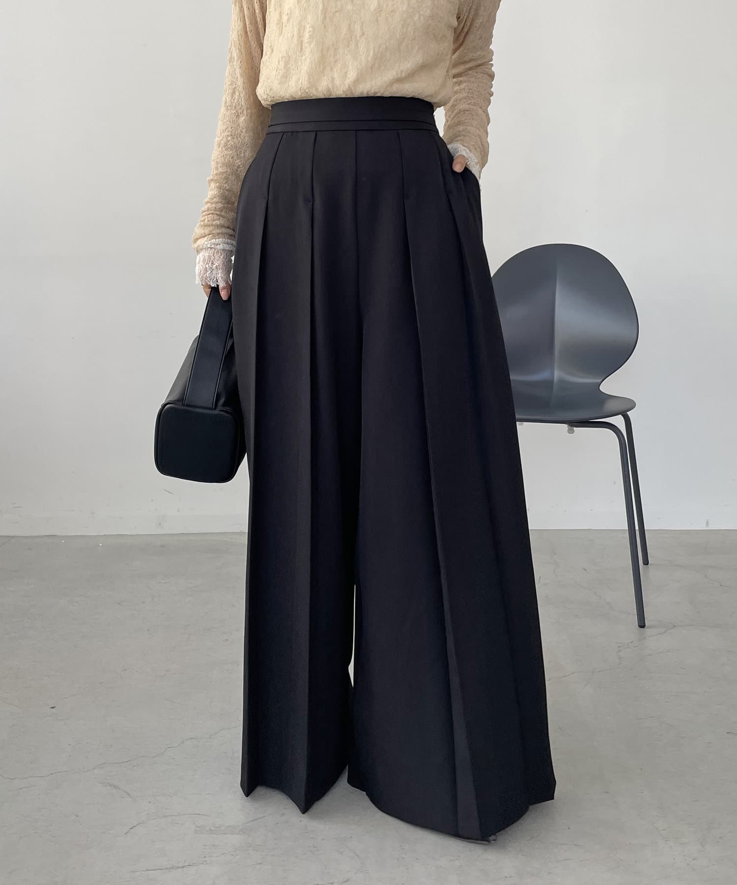 OUTLET(アウトレット) 【CAPRICIEUX LE'MAGE】タックプリーツパンツ