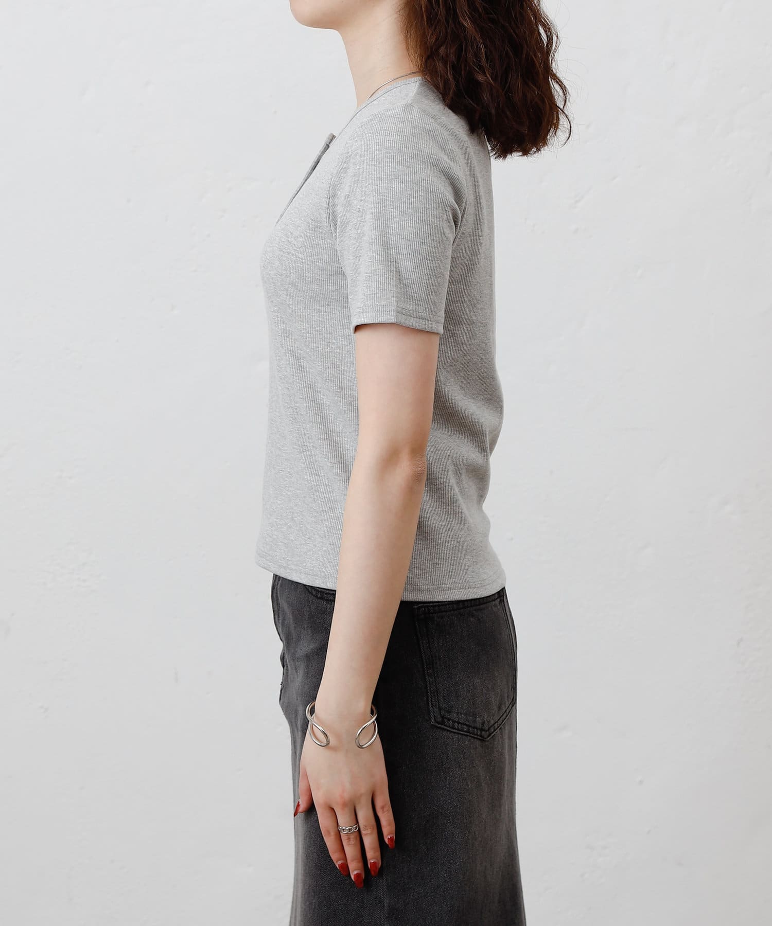 COLONY 2139(コロニー トゥーワンスリーナイン) 【WEB限定】ヘンリーネックテレコハーフスリーブTシャツ