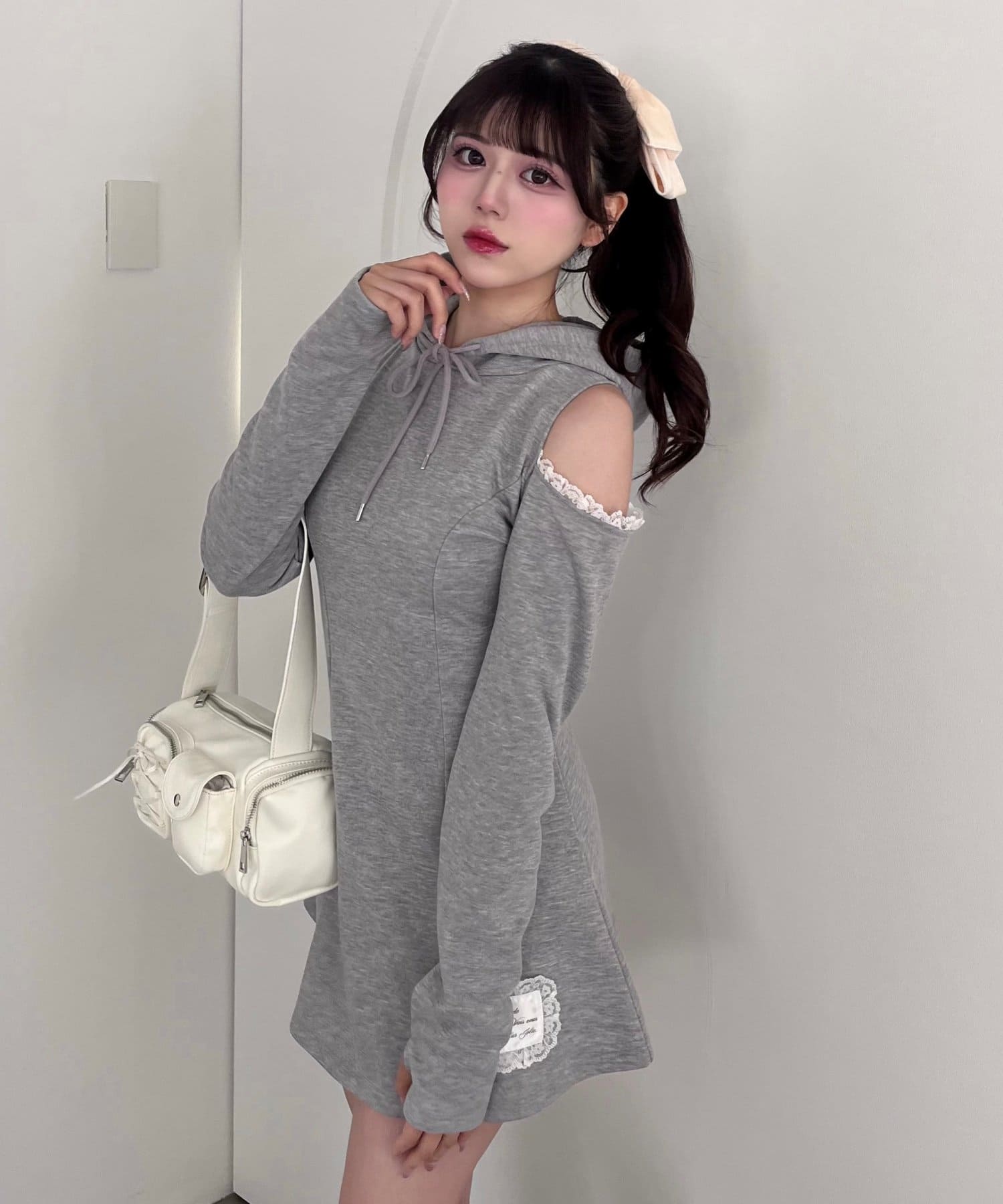 Yui【＠yui_olive/本部スタッフ】考案カジュアルガーリーなパーカーワンピパルクローゼット、店舗限定アイテムです。■デザイン・スウェット生地で楽な着心地ですが、着痩せも着映えもこれ1枚で叶うワ