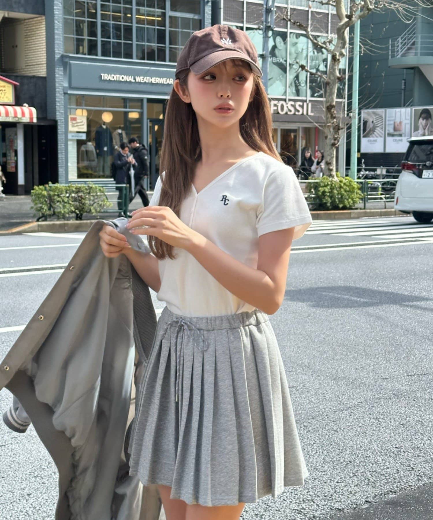 大人気のトップス、Vネックヘンリー胸刺繍ロンTに半袖が登場！！▶今季注目の『ピンク』が加わりましたVネックヘンリー胸刺繍ロンTはこちらをクリック◎ー 商品コメント ー・カジュアルスタイルに取り入れたい