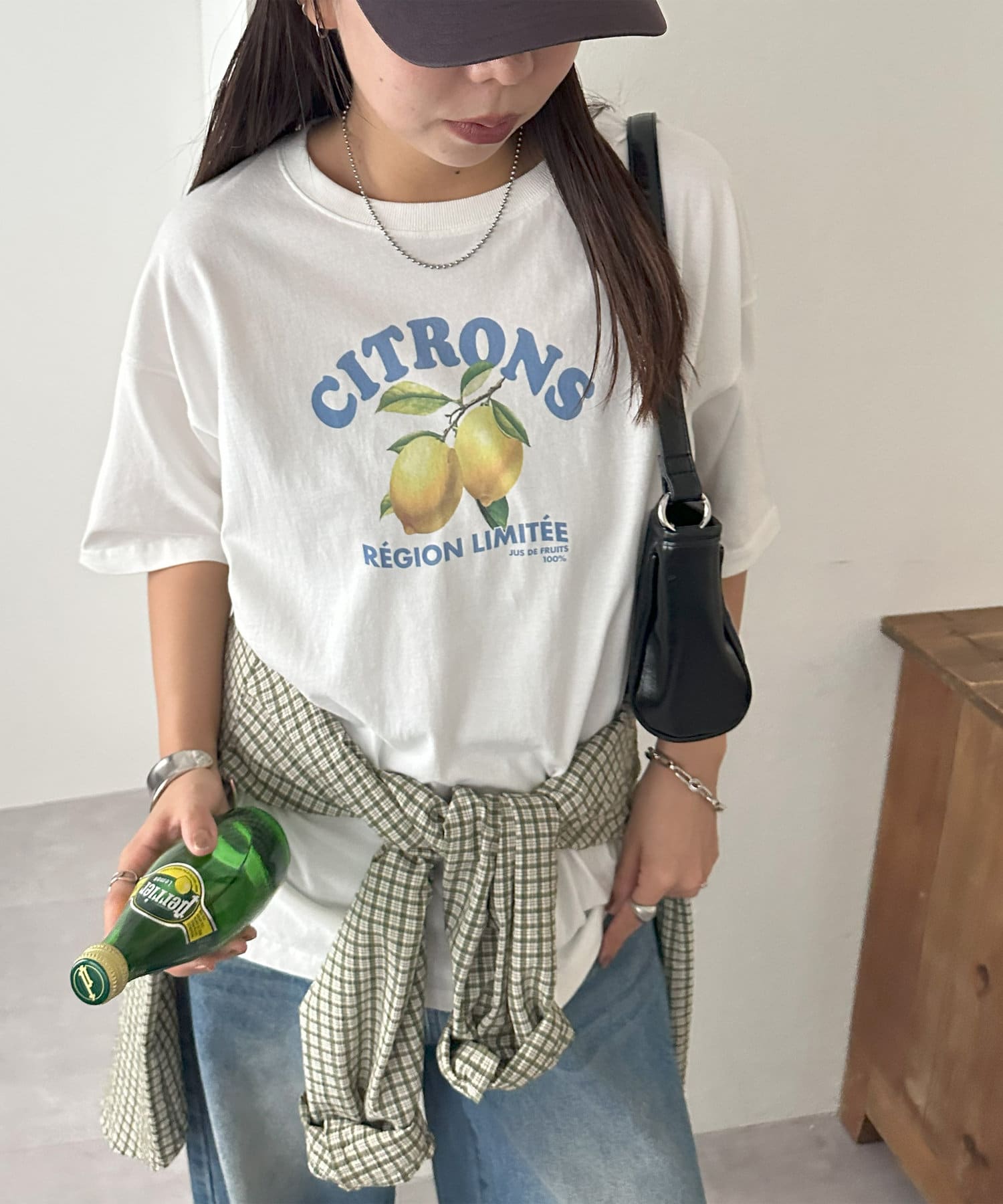 ユニセックス】レモングラフィックTシャツ《WEB限定カラーあり