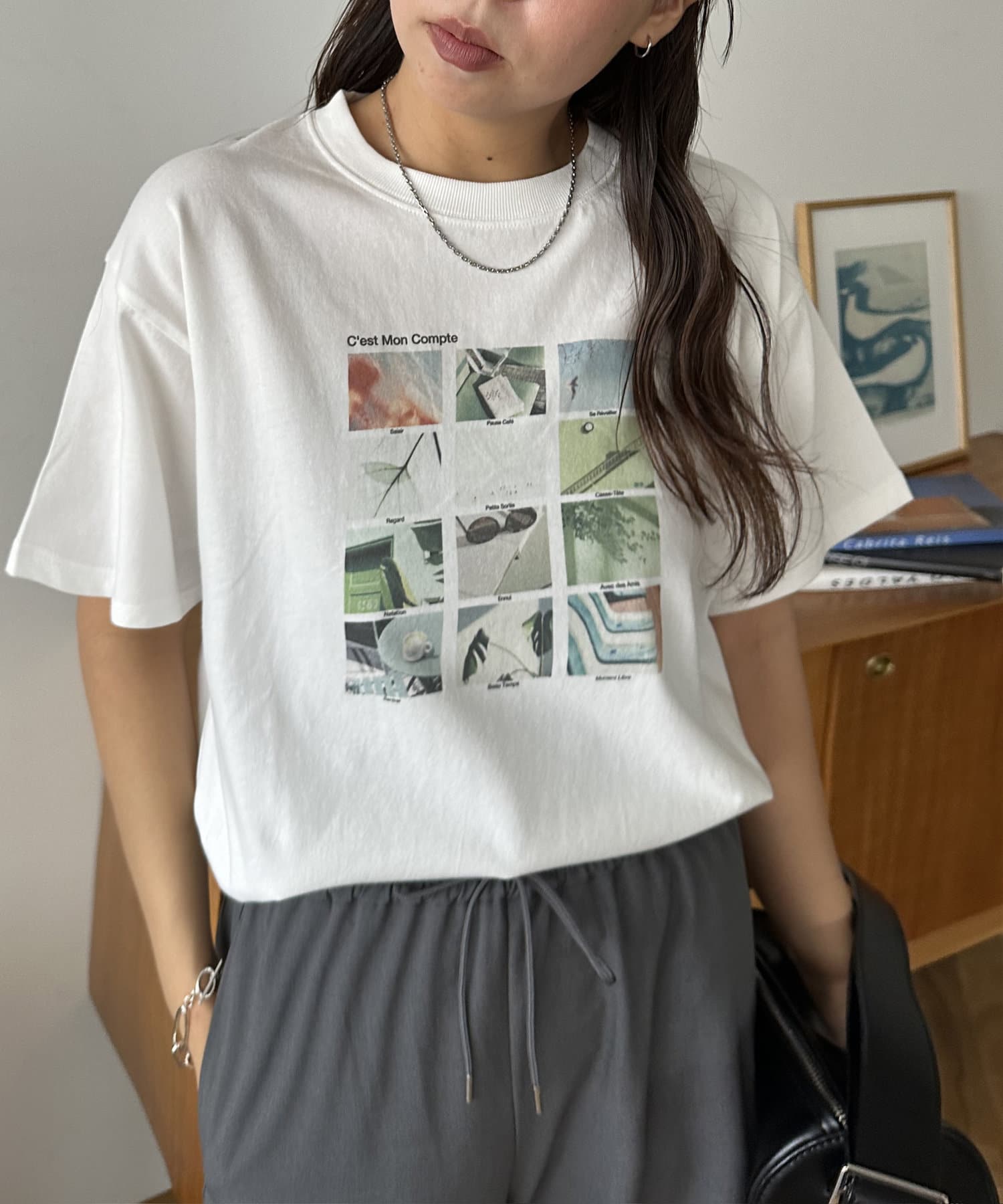 淡いフォトが目を惹く、1枚でサマになるＴシャツ●デザイン淡いトーンのフォトコラージュ風プリントが施されたTシャツ。雰囲気のある１枚なので、シンプルなボトムに合わせるだけでこなれた印象に！体のラインを拾