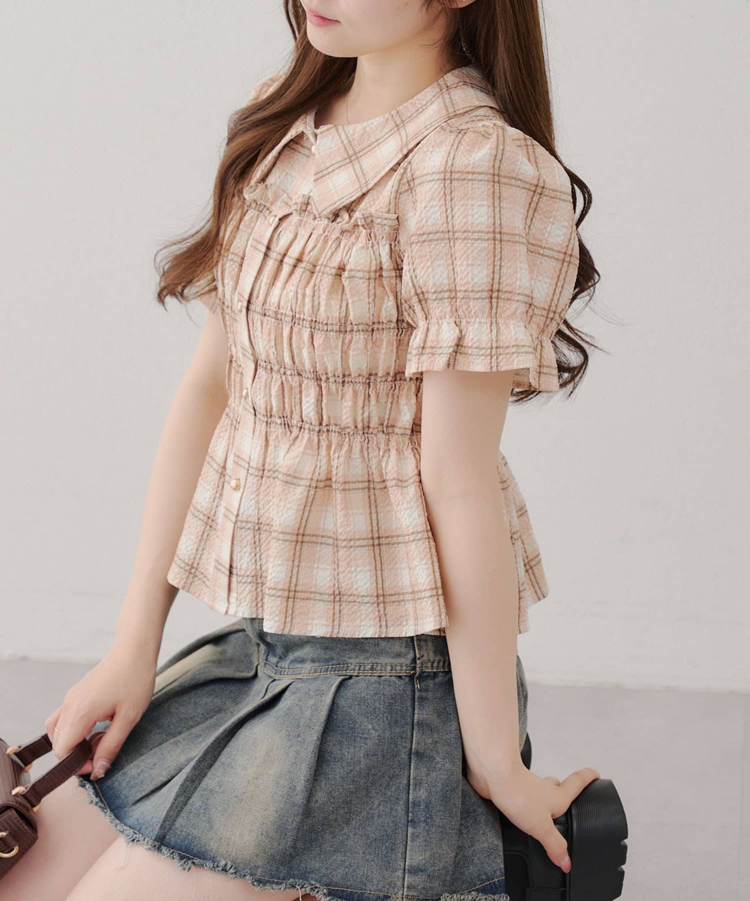 2025【ANOTHER BRANCH OLIVE des OLIVE(アナザーブランチオリーブデオリーブ)】トレンド韓国ガーリーコーデに♪シャーリング衿付ブラウス■ デザイン・韓国ガーリーになれるシ