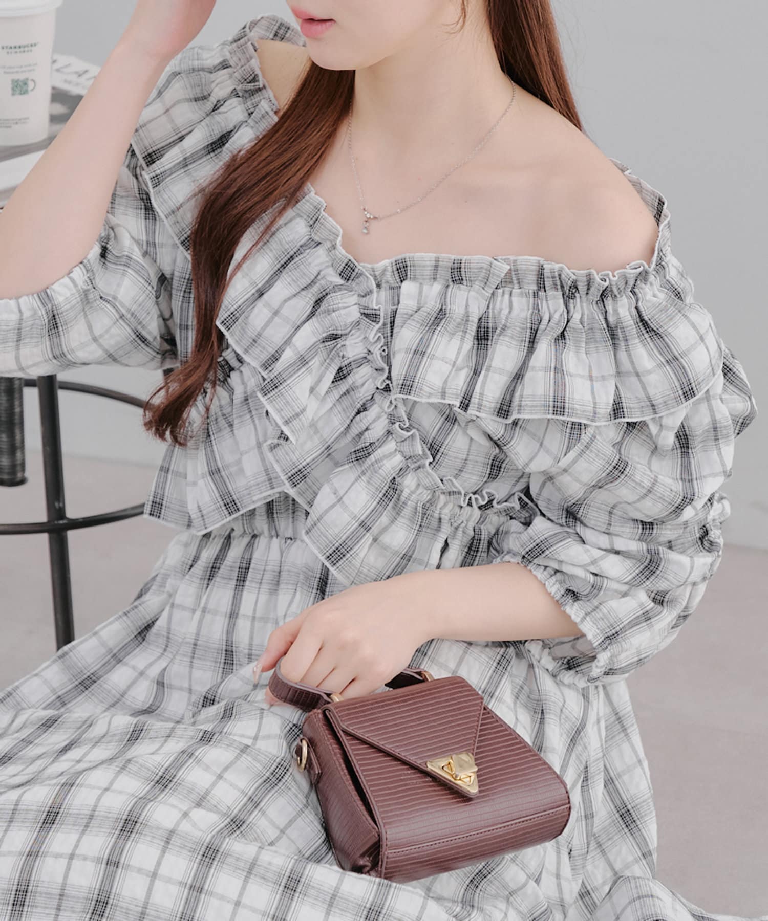 NICE CLAUP / OLIVE des OLIVE OUTLET(ナイスクラップ  / オリーブ デ オリーブ アウトレット) 【一枚でレディなきこなしに】クロス衿ワンピ
