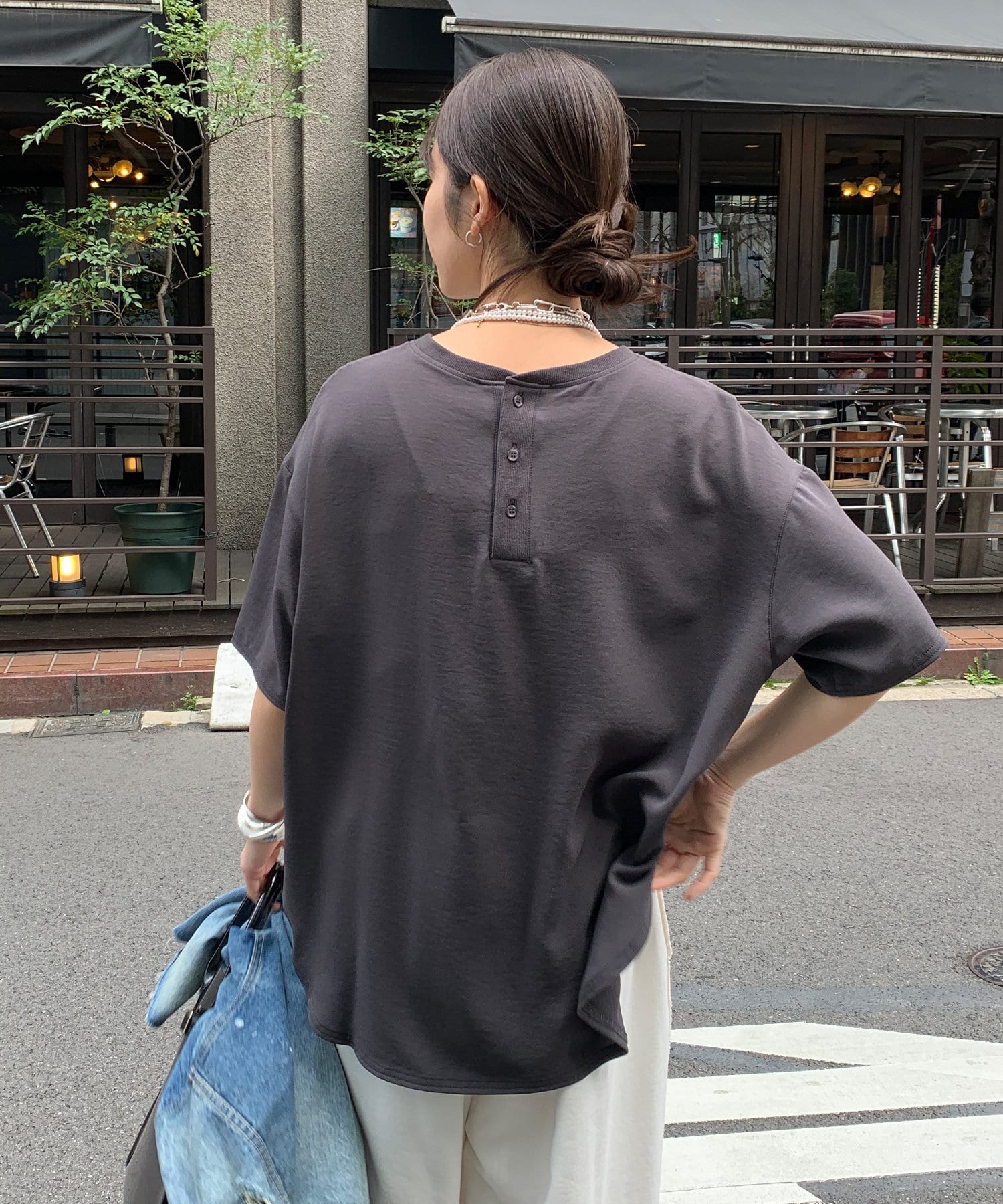 DOUDOU(ドゥドゥ) 【お気に入り総選挙２位！】【昨年大人気の“テロTEE” 】バックボタンジョーゼットロゴTEE