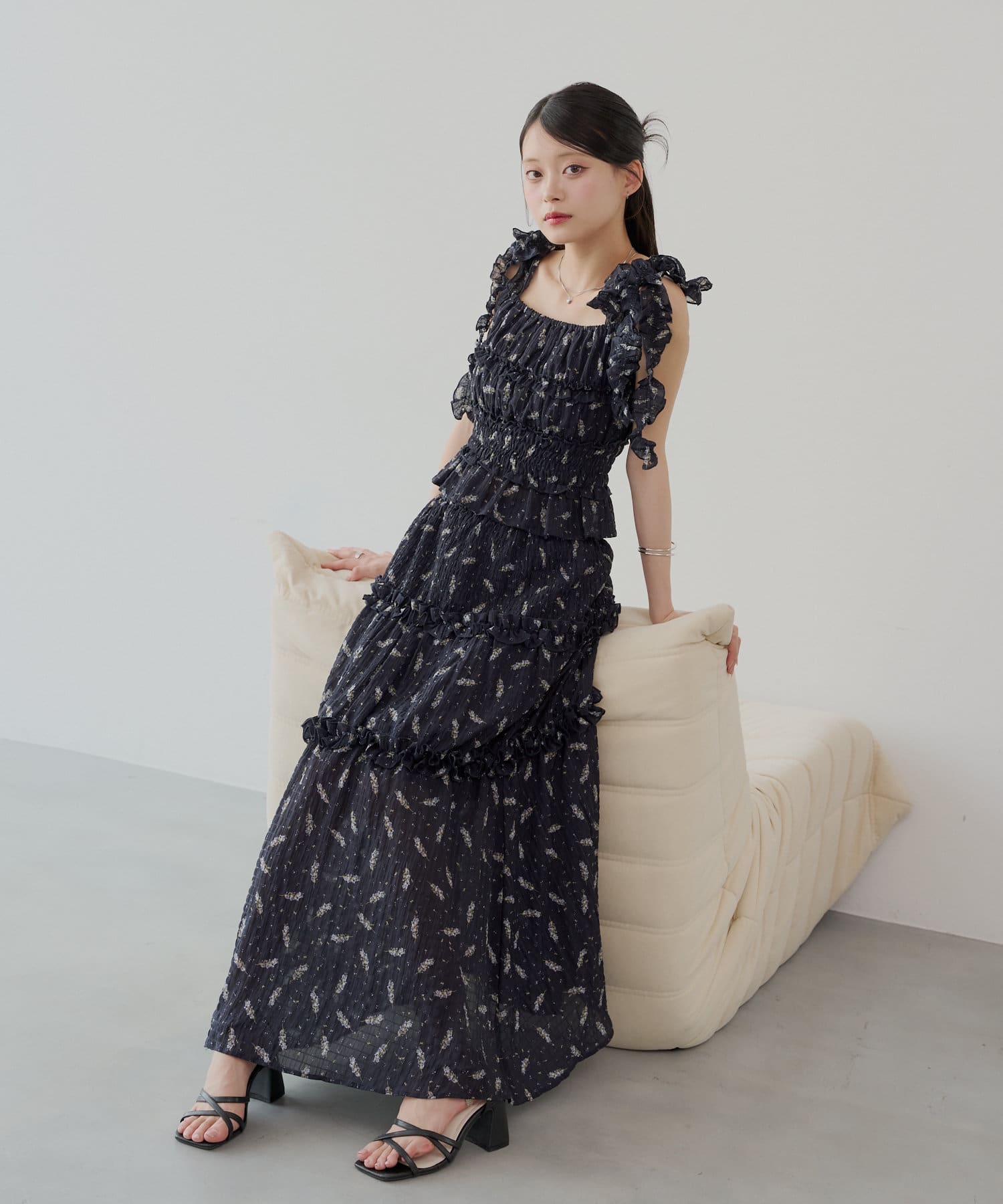 軽やかな着心地と女性らしいシルエットが魅力のシャーリングタンク+シャーリングフレアスカート※新色・ブルーその他２、ブルーその他５▶商品ポイント・上品な光沢感と肌触りの良いしっかりとした生地で、大人の女