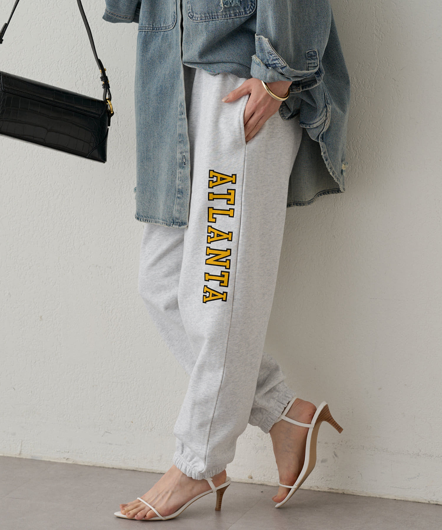 新品 オフホワイト loungedress ラウンジドレス ロゴスウェット