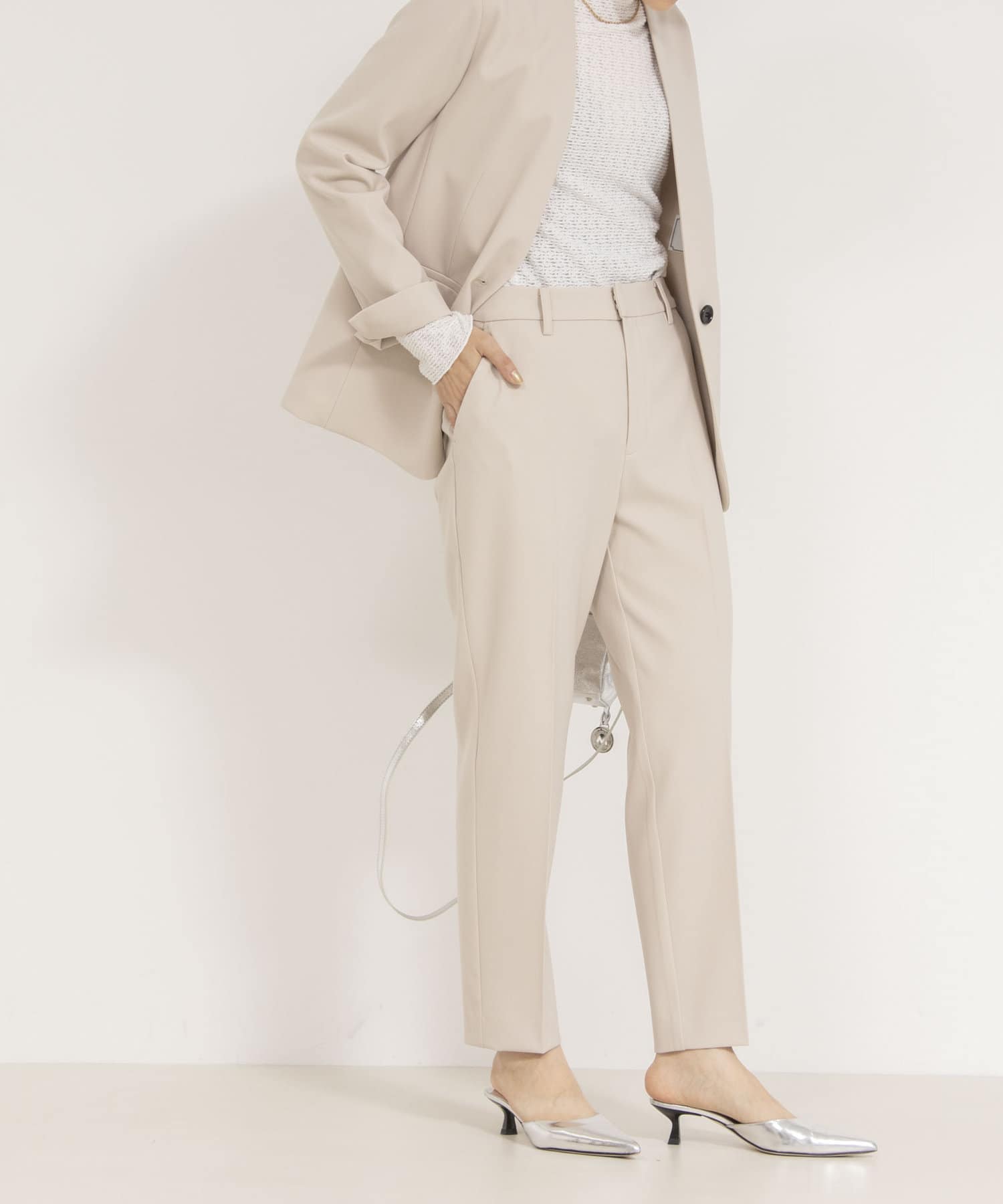 ◇25SS◇NOLLEY'S◆Point・ストレッチ性に富んだ着心地抜群のダブルクロスシリーズのパンツ・ジレやジャケットと相性の良い、シャープなスリムシルエット・ストレッチ性のある生地とバッ