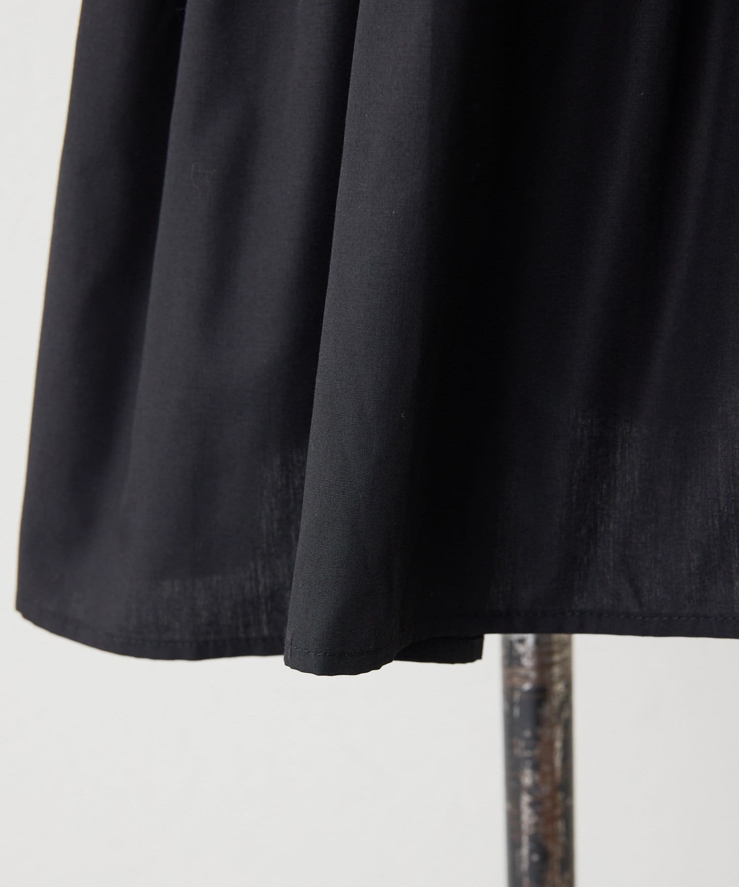 ear PAPILLONNER(イア パピヨネ) 《動画あり/体型カバー》フリルギャザートップス【SUM1 STYLE(スミスタイル)】