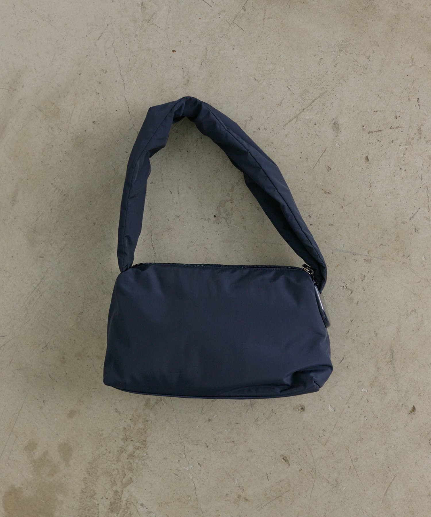 OUTLET(アウトレット) 【ear PAPILLONNER】樹脂パーツライトワンハンドルバッグ