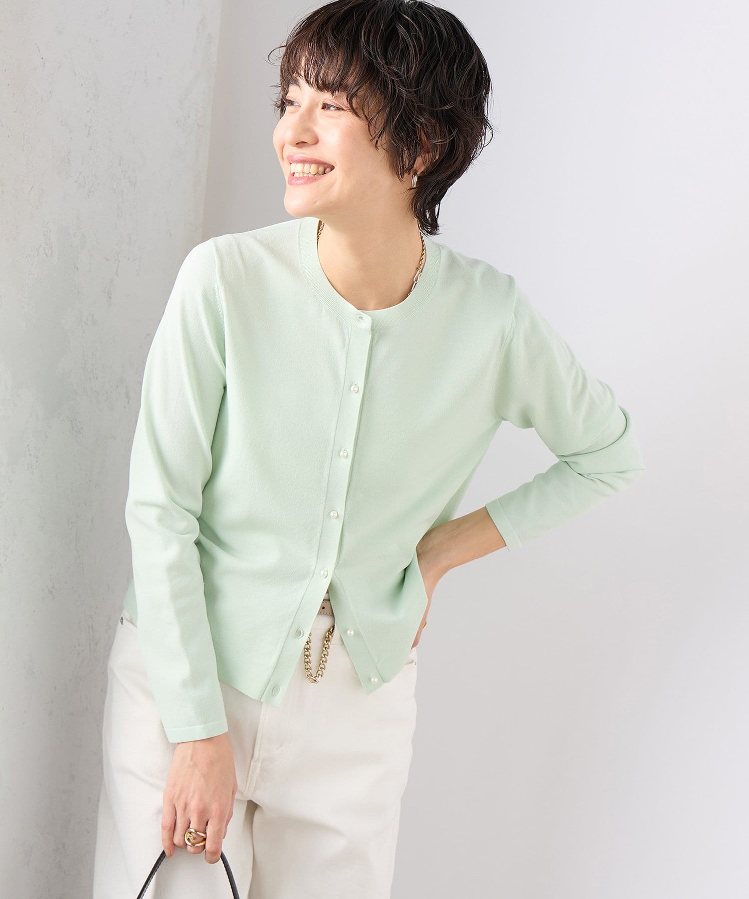 ◇25SS◇NOLLEY'S sophi◆Point・小さめパール釦が上品なクルーネックカーディガン・接触冷感、UVカット、W＆W性（Wash＆Wear：洗ってそのままでもシワや縮みが少ない
